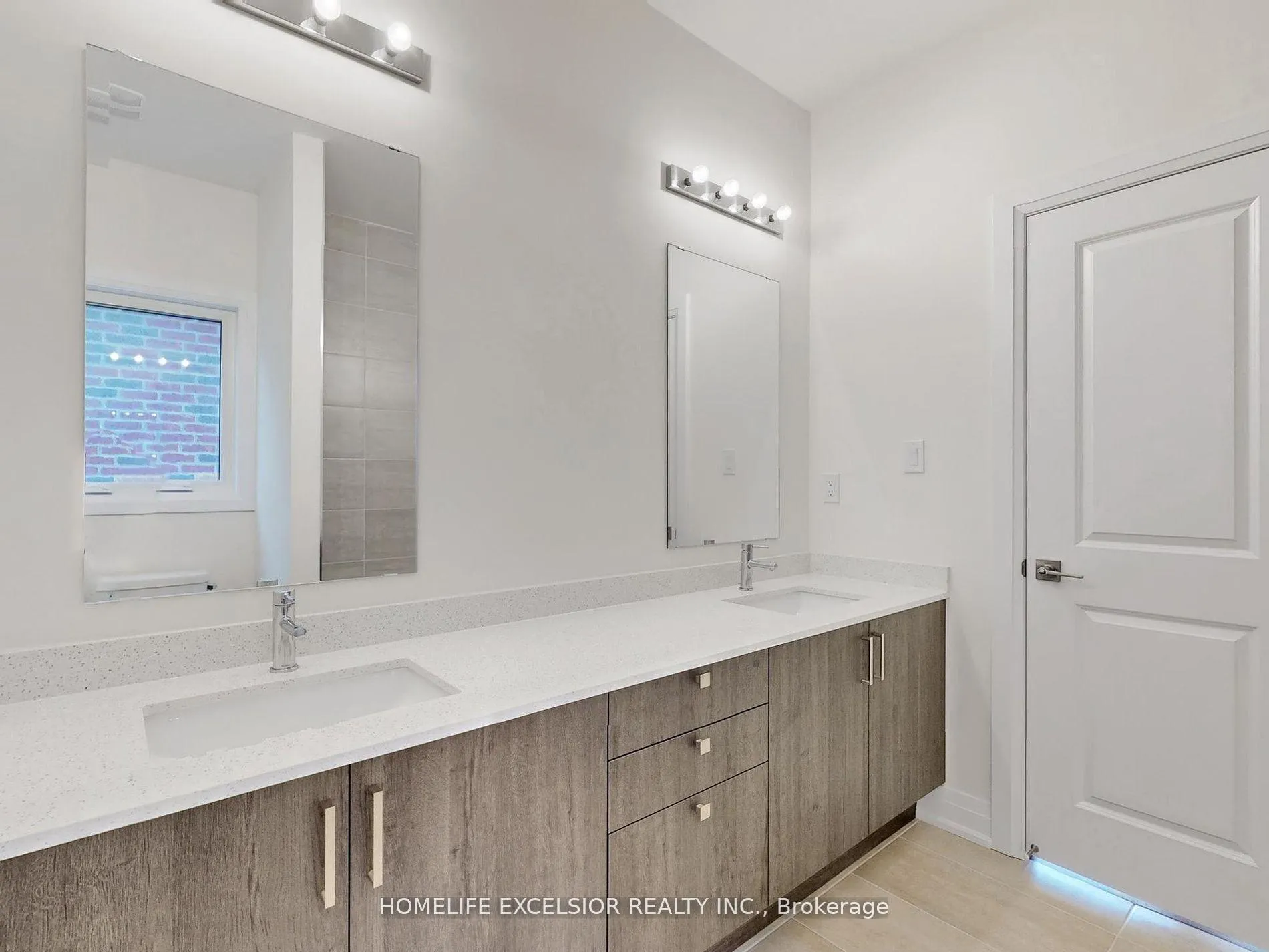 Photo 38 of 19 Aida Place, Richmond Hill, Oak Ridges — HOMEH