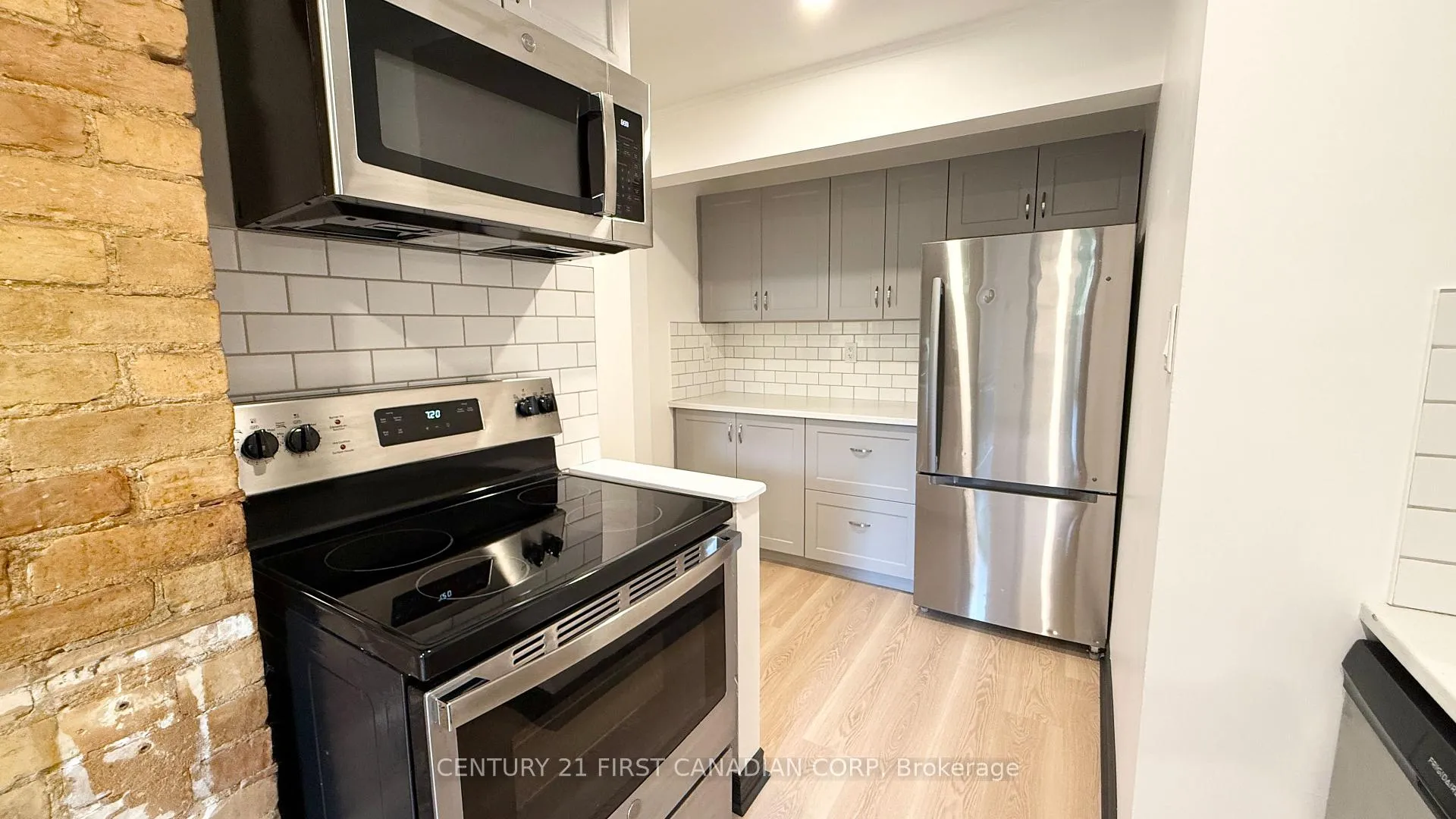 Photo 12 of 353 Central Avenue, London, East F — HOMEH