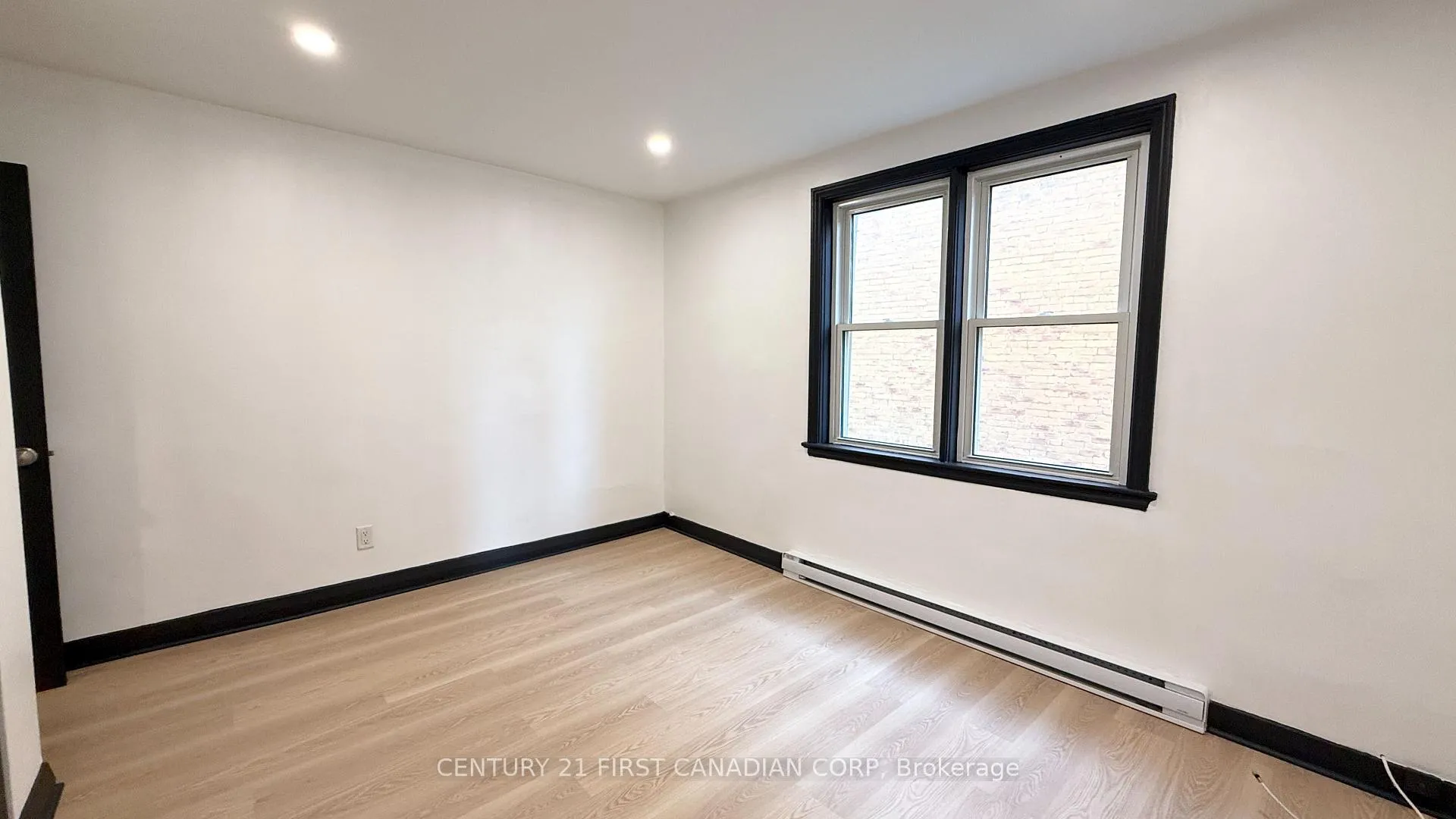 Photo 20 of 353 Central Avenue, London, East F — HOMEH
