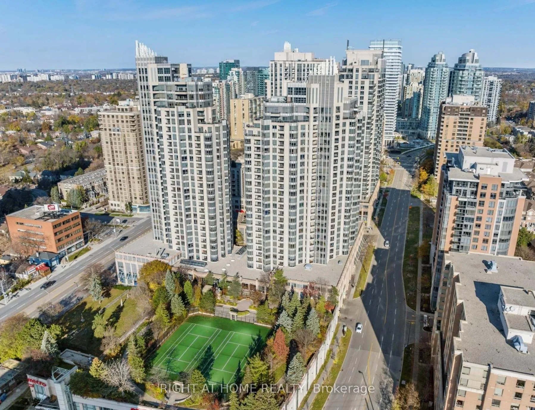 Photo 2 of Unit 1429, 15 Northtown Way, North York, Willowdale East — HOMEH