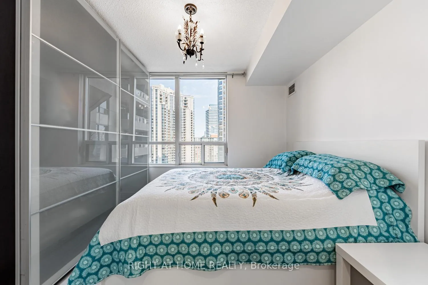 Photo 19 of Unit 1429, 15 Northtown Way, North York, Willowdale East — HOMEH