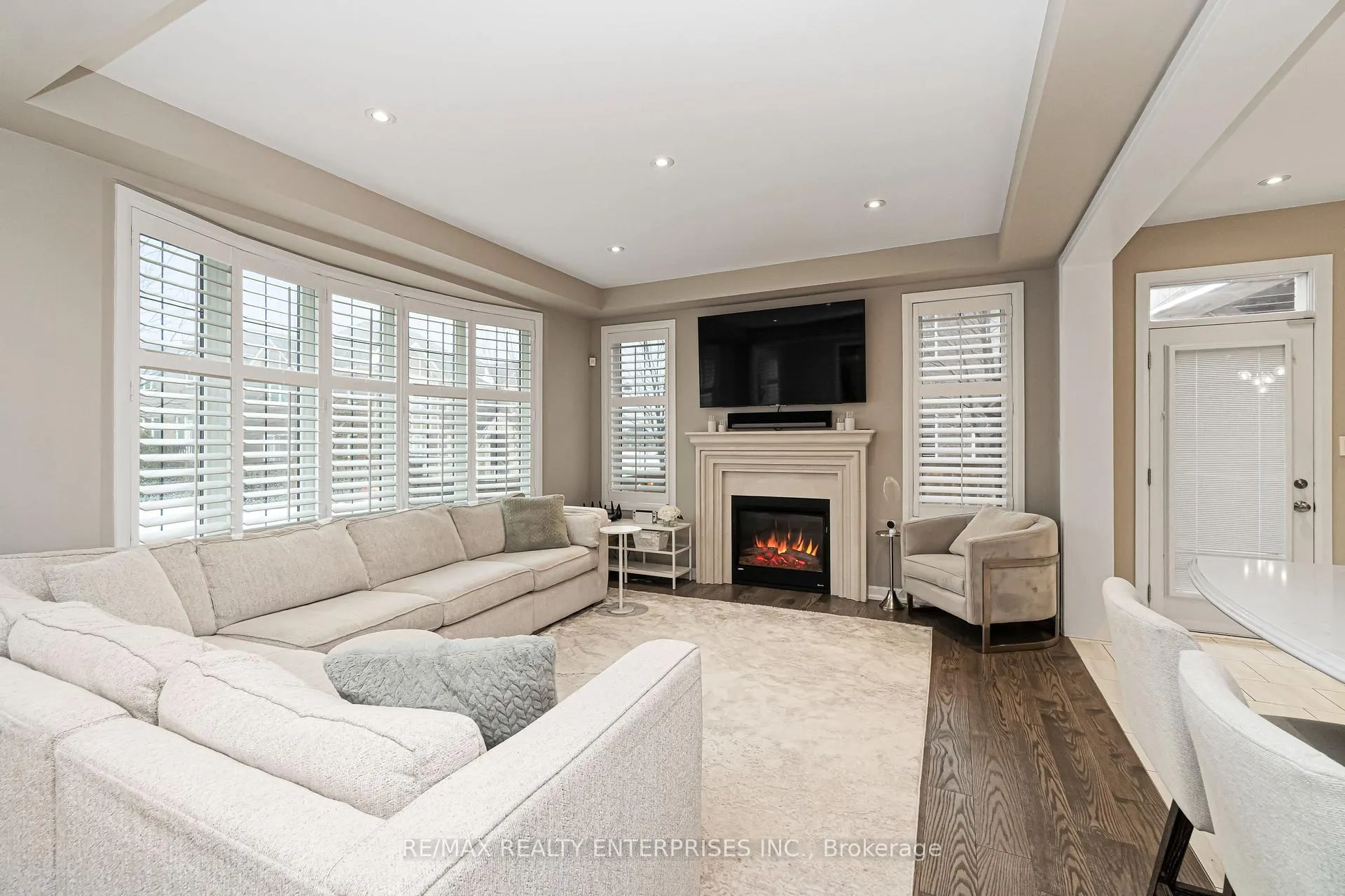 Photo 6 of 355 Wisteria Way, Oakville, Glenorchy — HOMEH