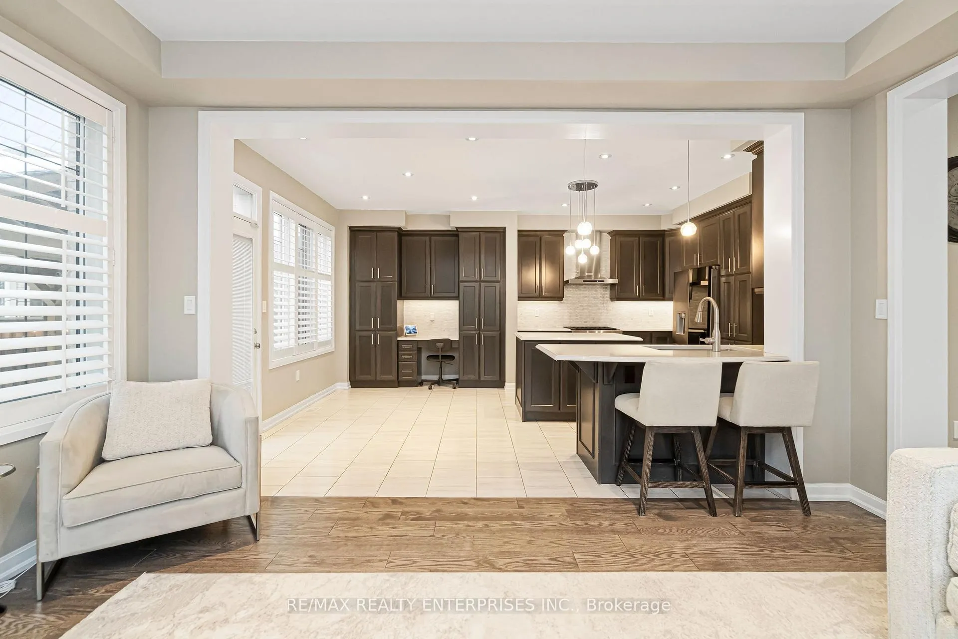 Photo 9 of 355 Wisteria Way, Oakville, Glenorchy — HOMEH