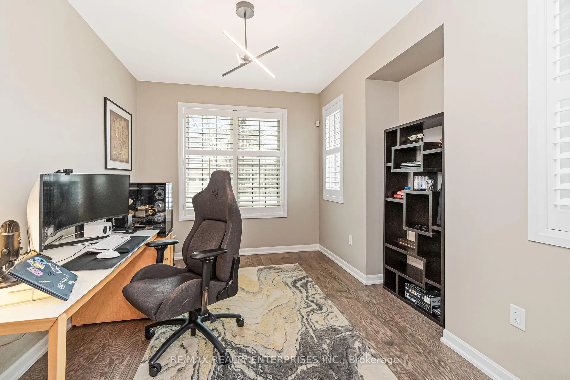 Photo 17 of 355 Wisteria Way, Oakville, Glenorchy — HOMEH