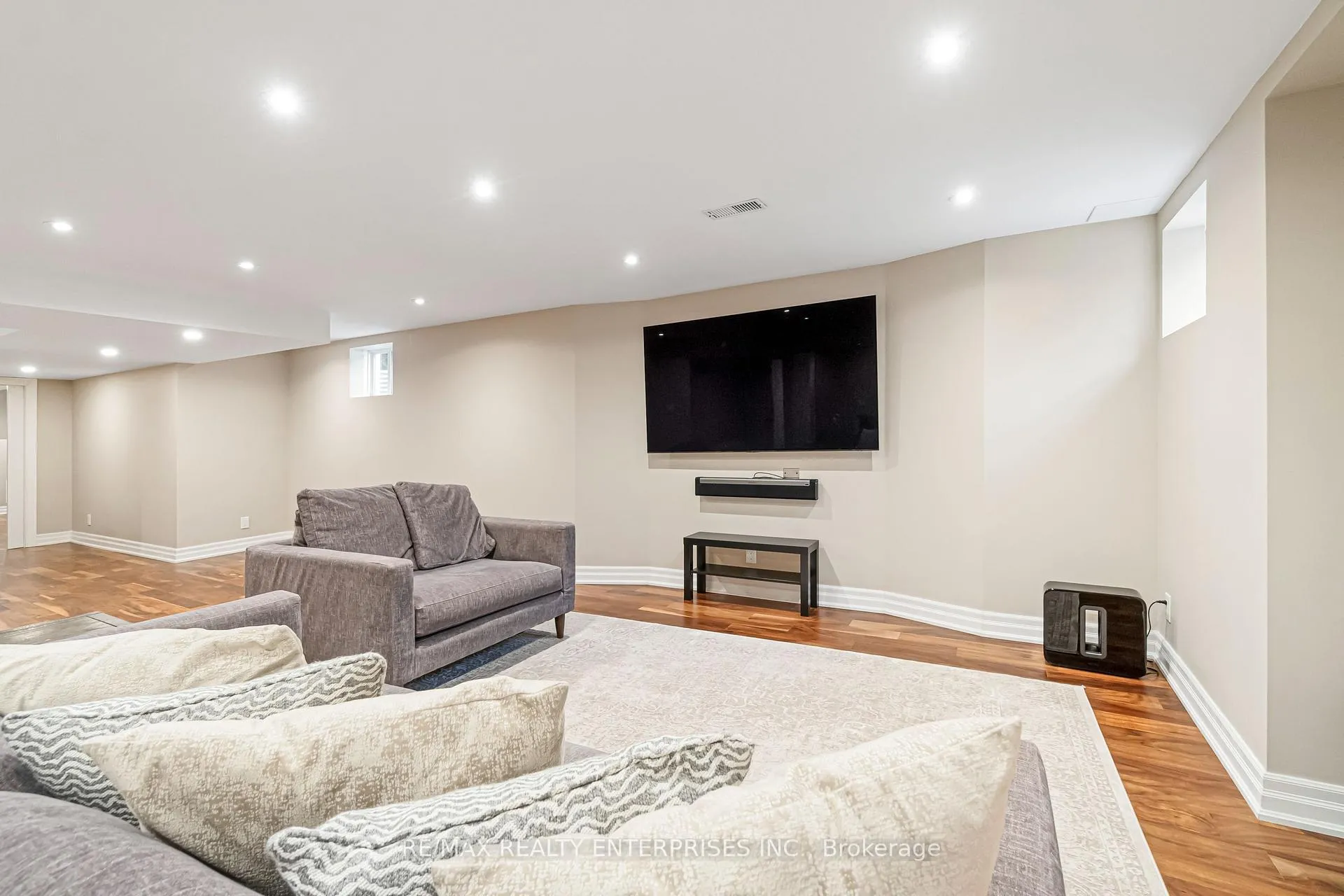 Photo 35 of 355 Wisteria Way, Oakville, Glenorchy — HOMEH