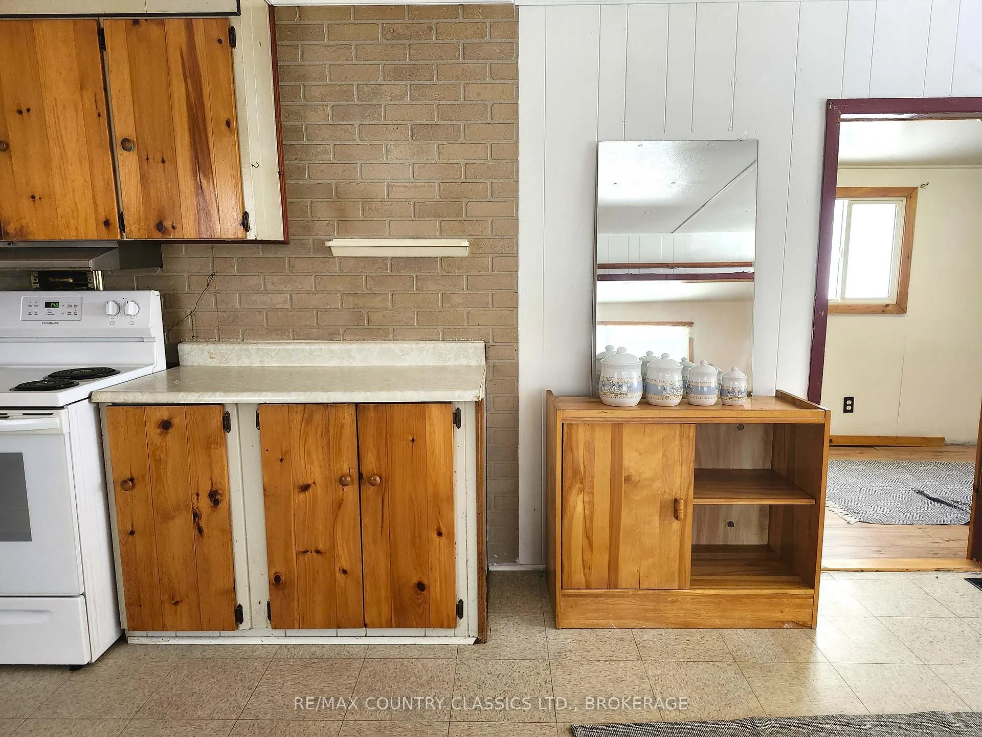 Photo 9 of 605 Slate Falls Road, Addington Highlands — HOMEH