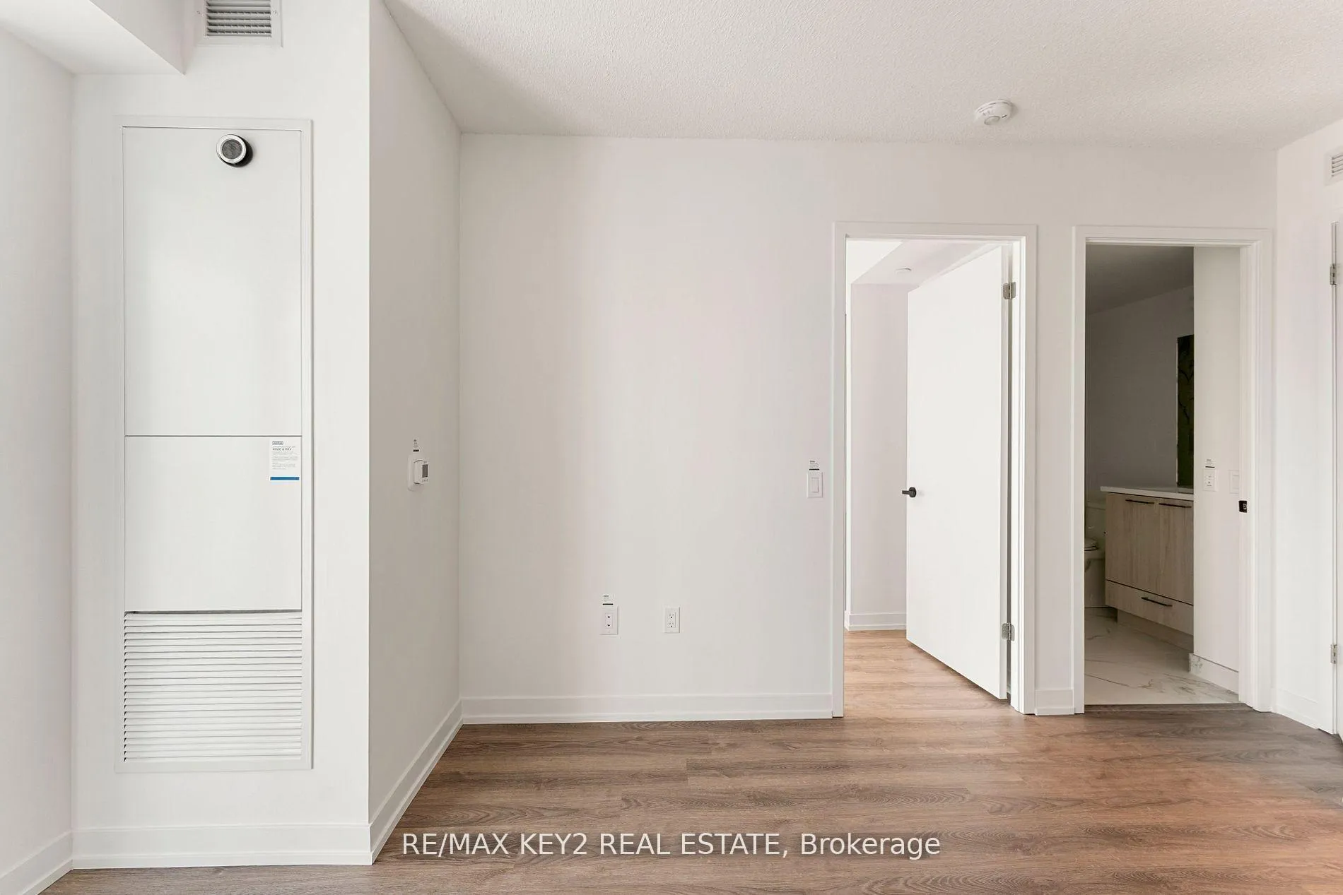 Photo 4 of Unit 2602, 195 Commerce Street, Vaughan, Vaughan Corporate Centre — HOMEH