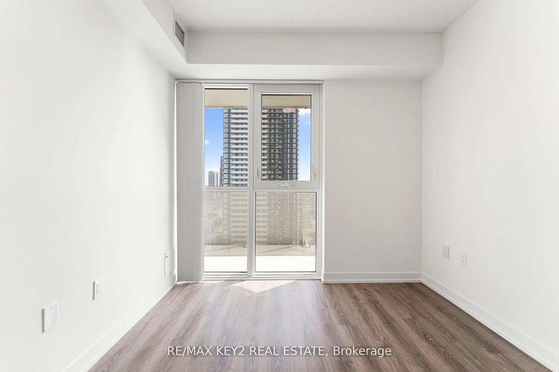 Photo 10 of Unit 2602, 195 Commerce Street, Vaughan, Vaughan Corporate Centre — HOMEH