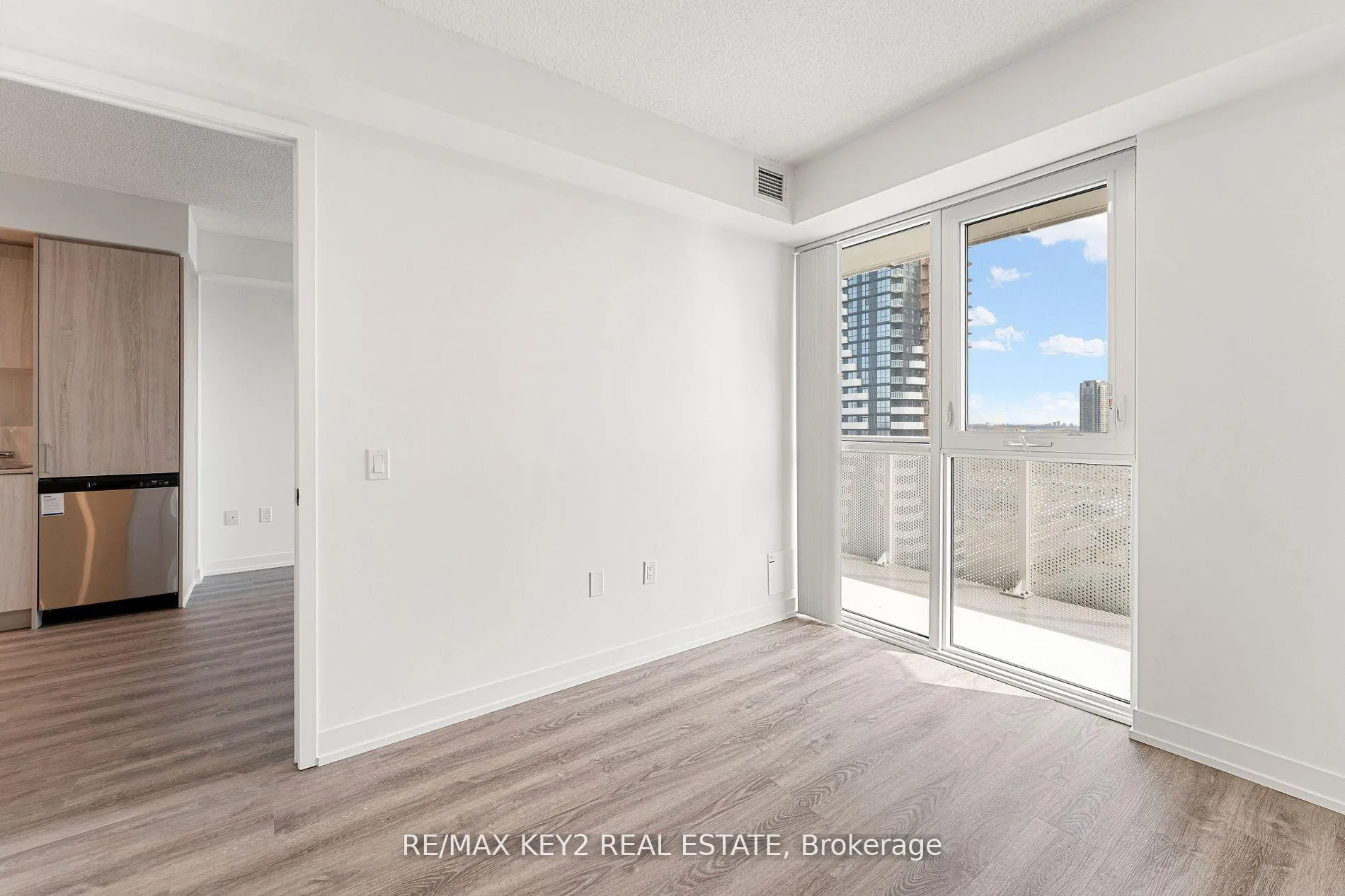 Photo 12 of Unit 2602, 195 Commerce Street, Vaughan, Vaughan Corporate Centre — HOMEH