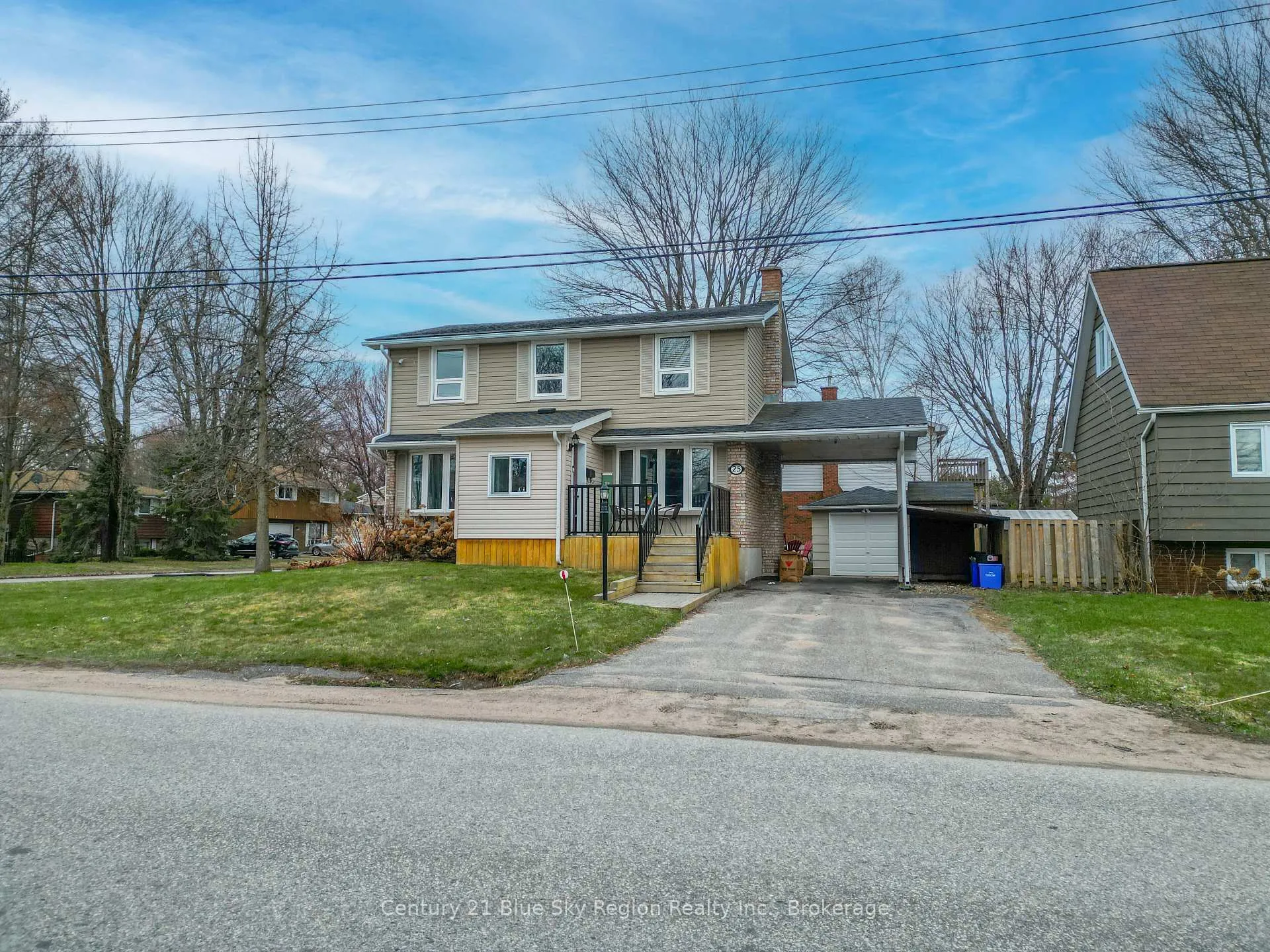 Photo 3 of 25 Rowe Avenue, North Bay, Ferris — HOMEH