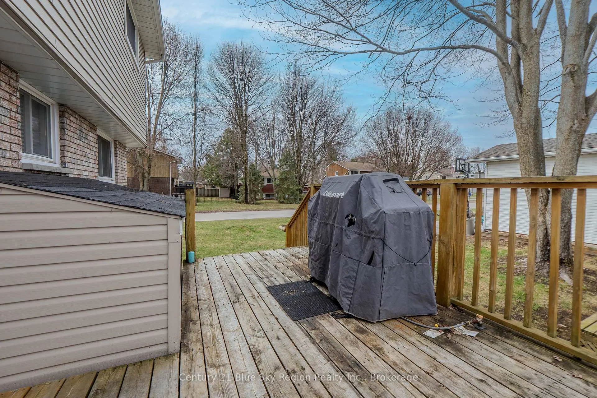 Photo 8 of 25 Rowe Avenue, North Bay, Ferris — HOMEH
