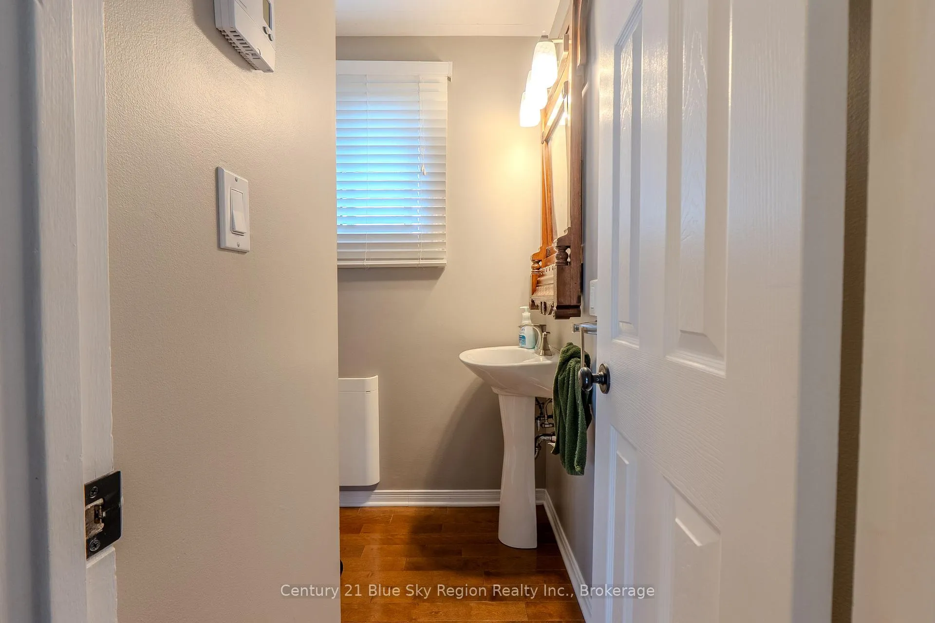 Photo 31 of 25 Rowe Avenue, North Bay, Ferris — HOMEH