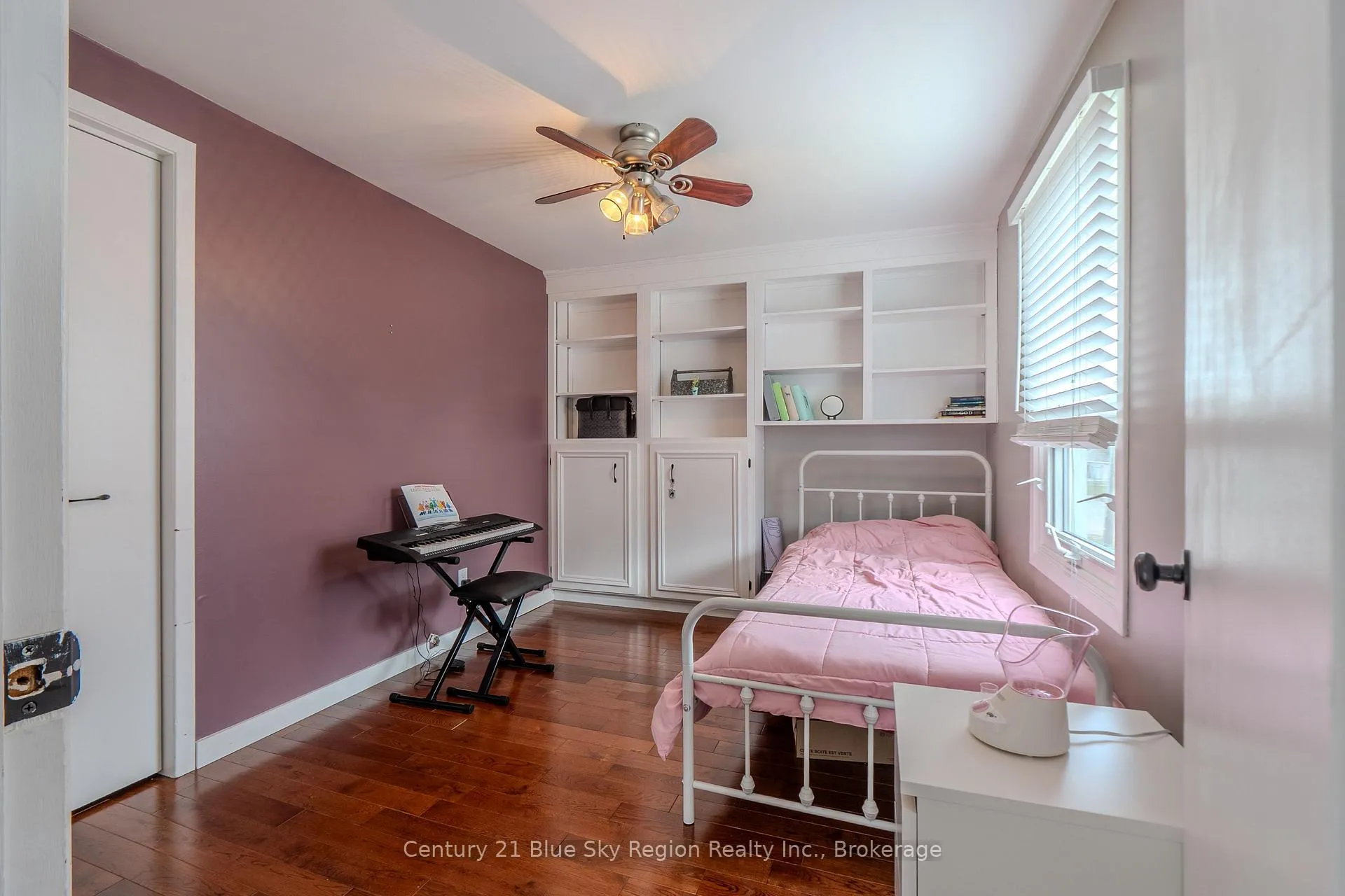 Photo 36 of 25 Rowe Avenue, North Bay, Ferris — HOMEH