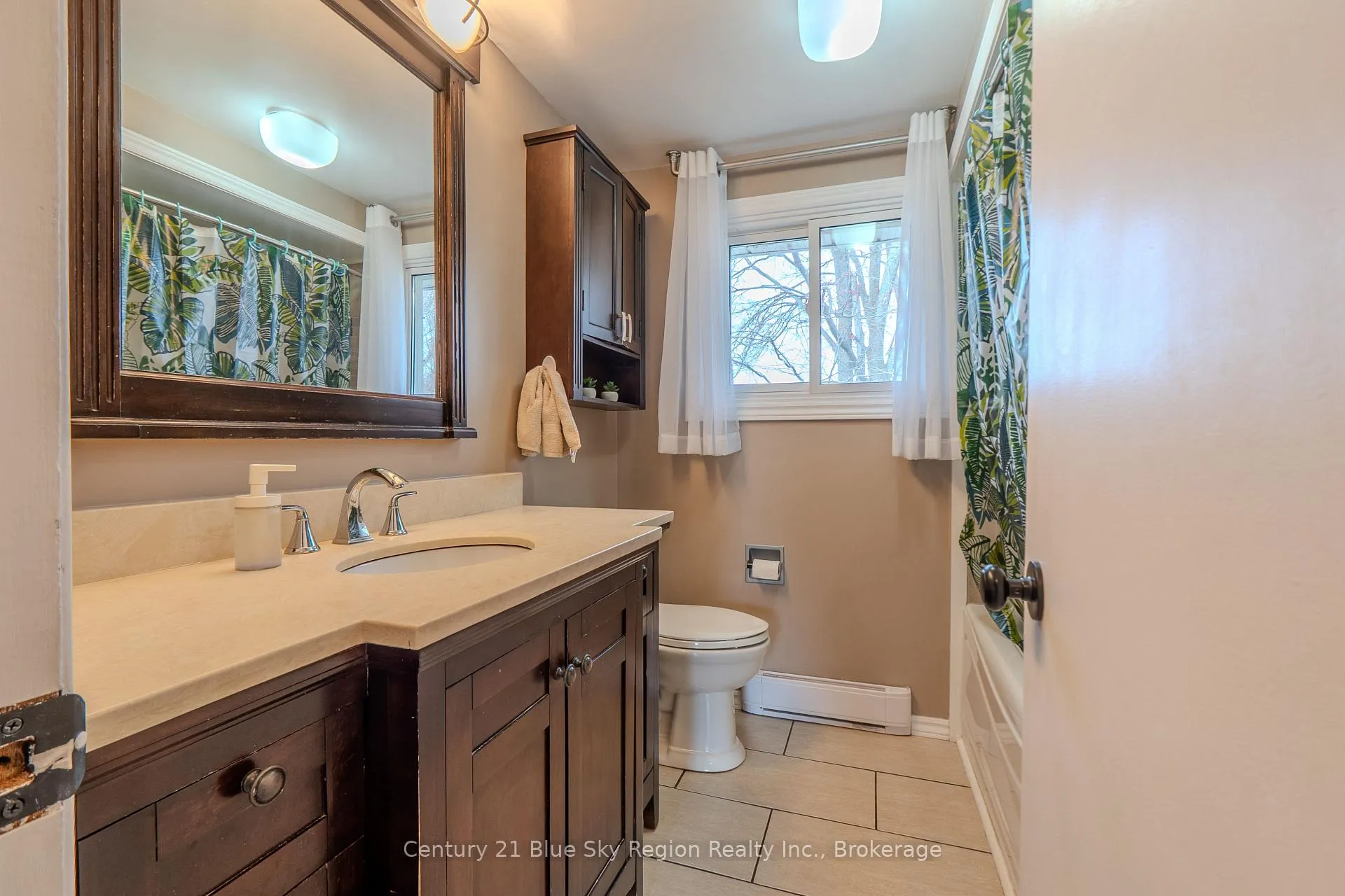 Photo 42 of 25 Rowe Avenue, North Bay, Ferris — HOMEH