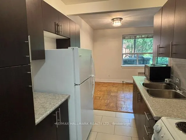 Photo 6 of Unit B1, 2 Newholm Road, Etobicoke, Stonegate-Queensway — HOMEH