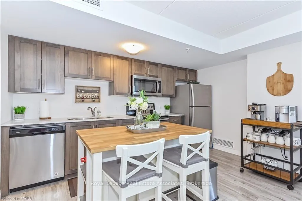 Photo 5 of Unit 302, 108 Summit Ridge Drive, Guelph, Grange Road — HOMEH