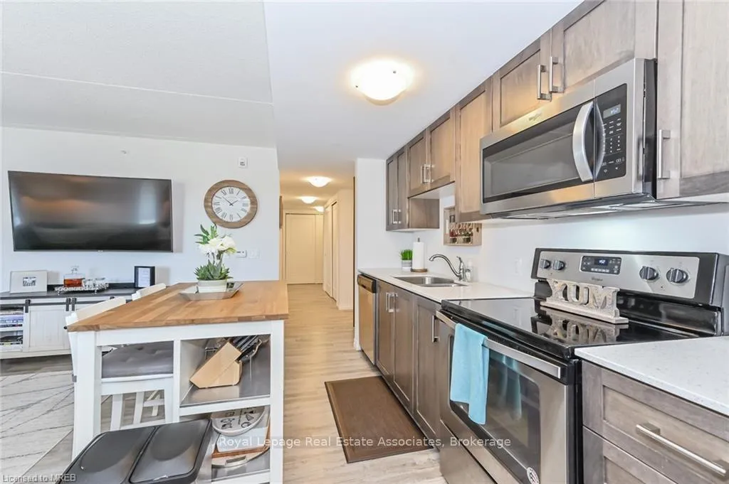 Photo 6 of Unit 302, 108 Summit Ridge Drive, Guelph, Grange Road — HOMEH