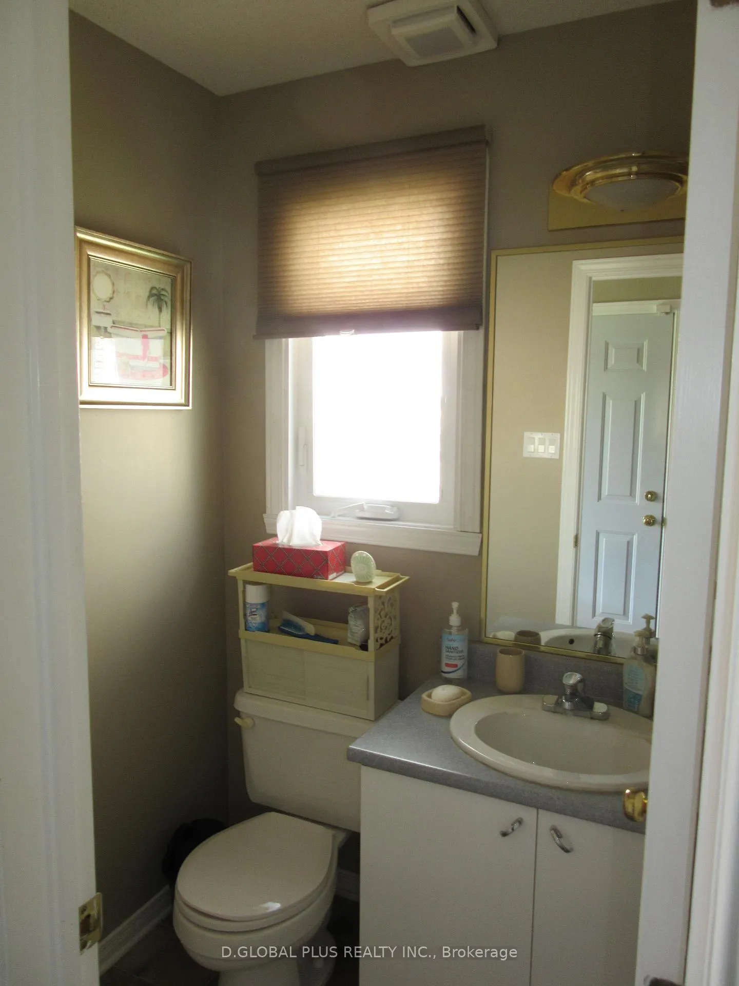 Photo 5 of 121 Hemlock Crescent N, Cornwall — HOMEH