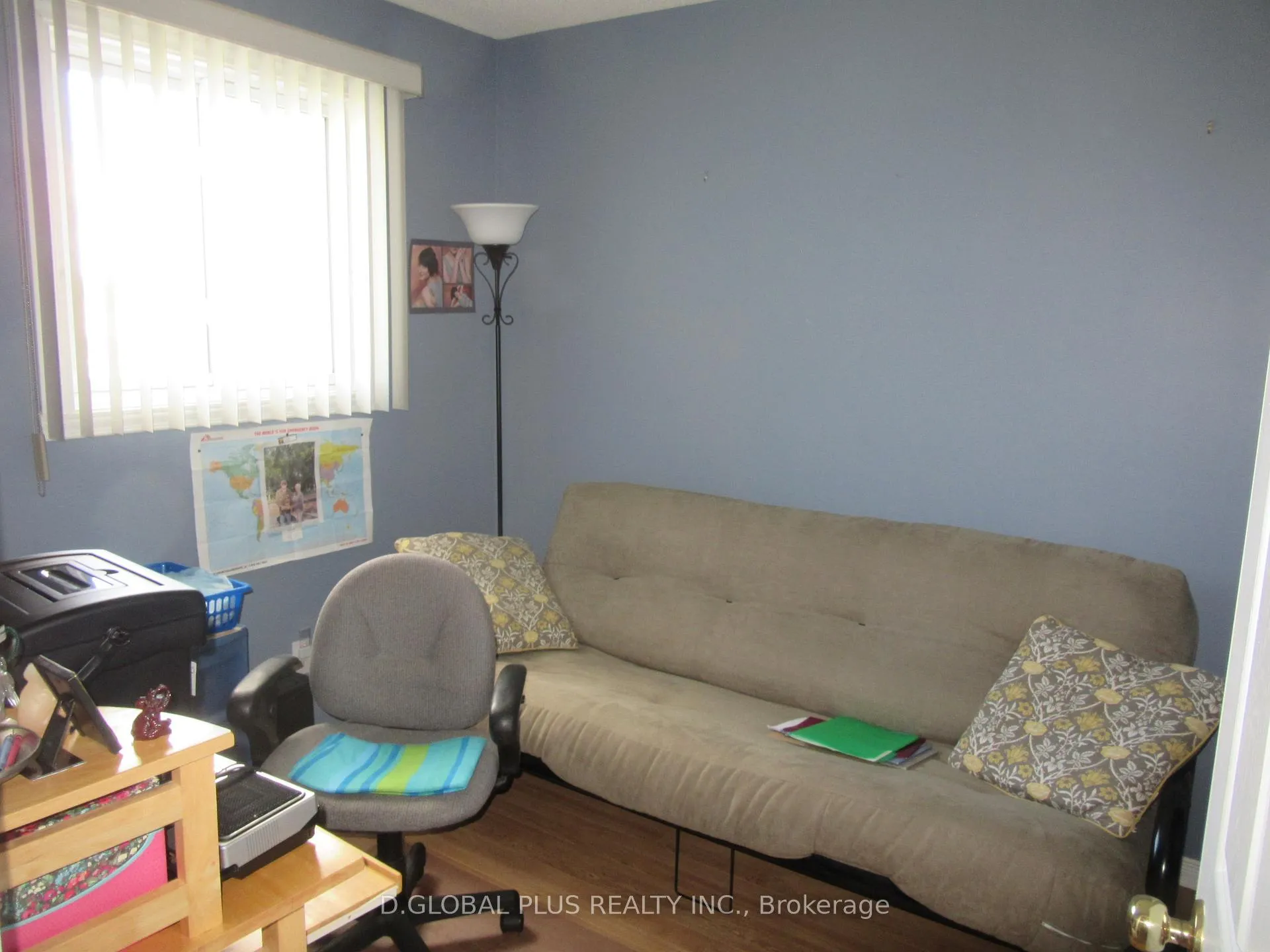 Photo 9 of 121 Hemlock Crescent N, Cornwall — HOMEH