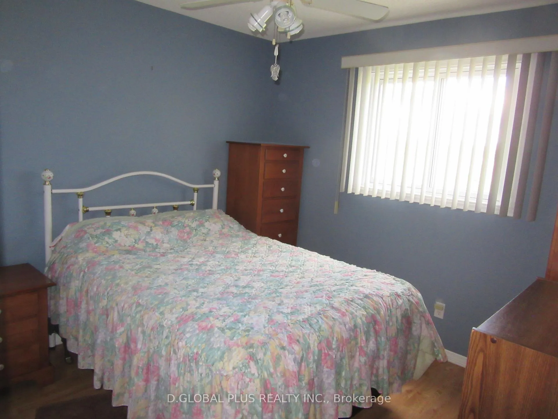 Photo 10 of 121 Hemlock Crescent N, Cornwall — HOMEH