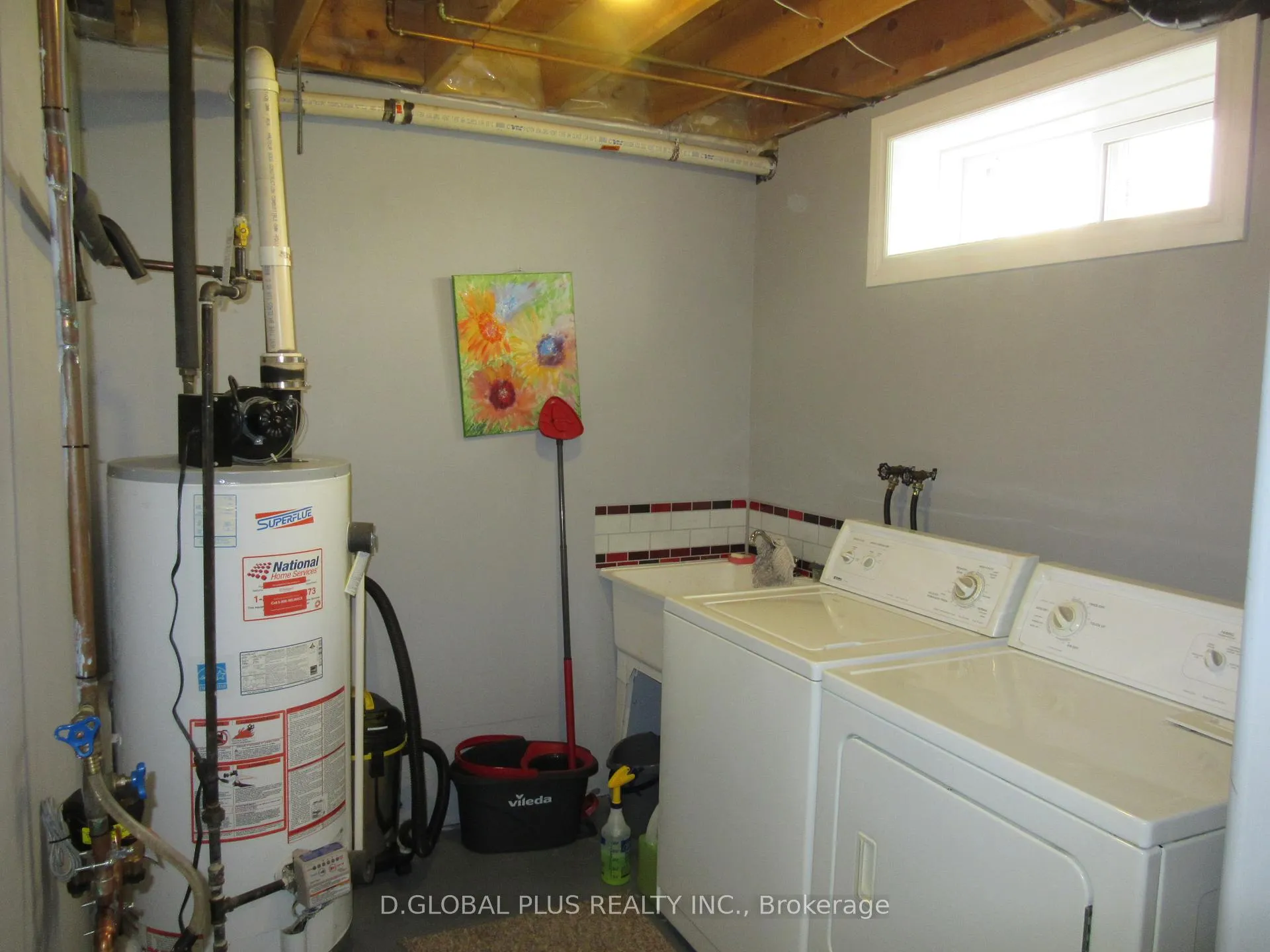 Photo 12 of 121 Hemlock Crescent N, Cornwall — HOMEH
