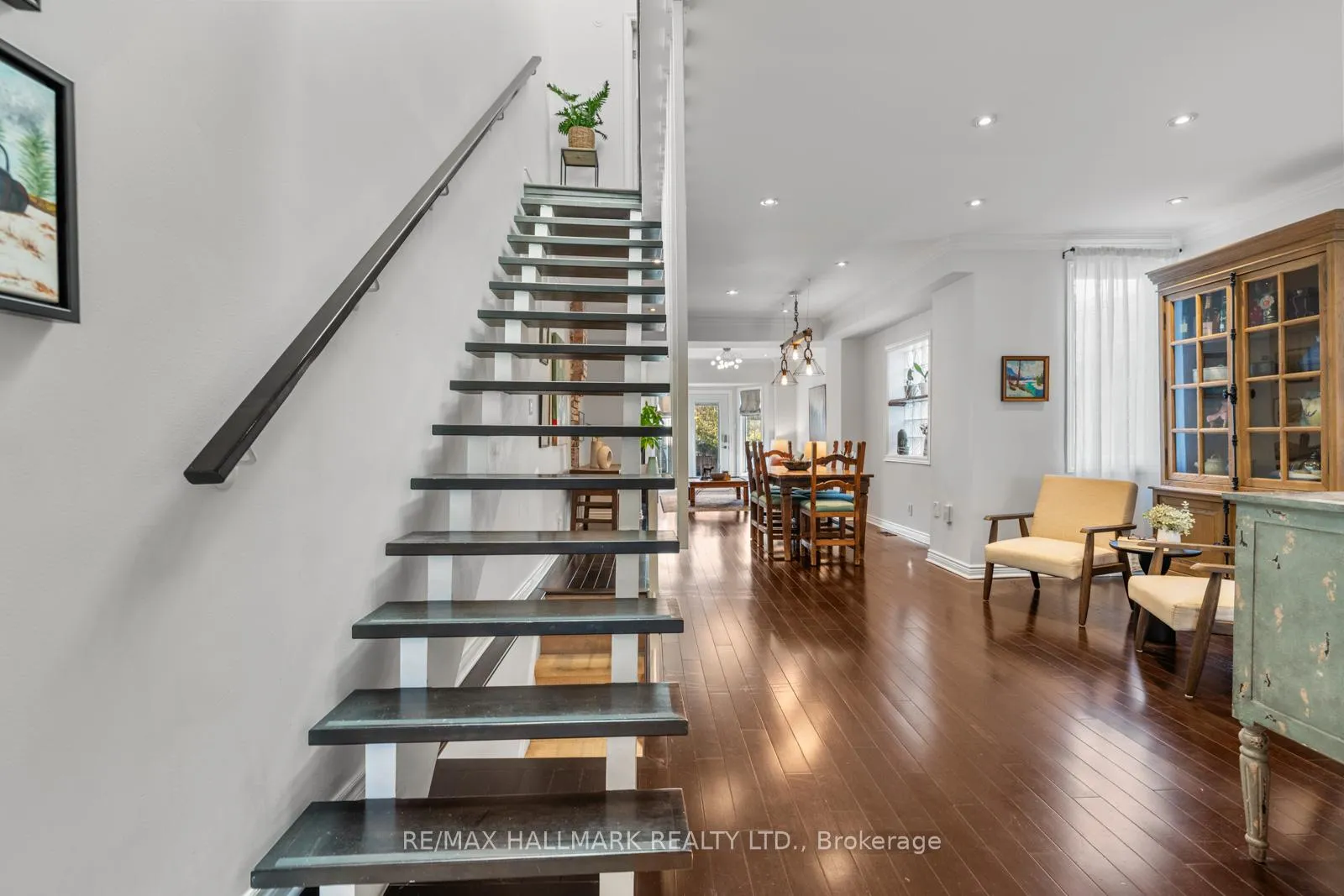 Photo 4 of 146 Roslin Avenue, Toronto, Lawrence Park North — HOMEH