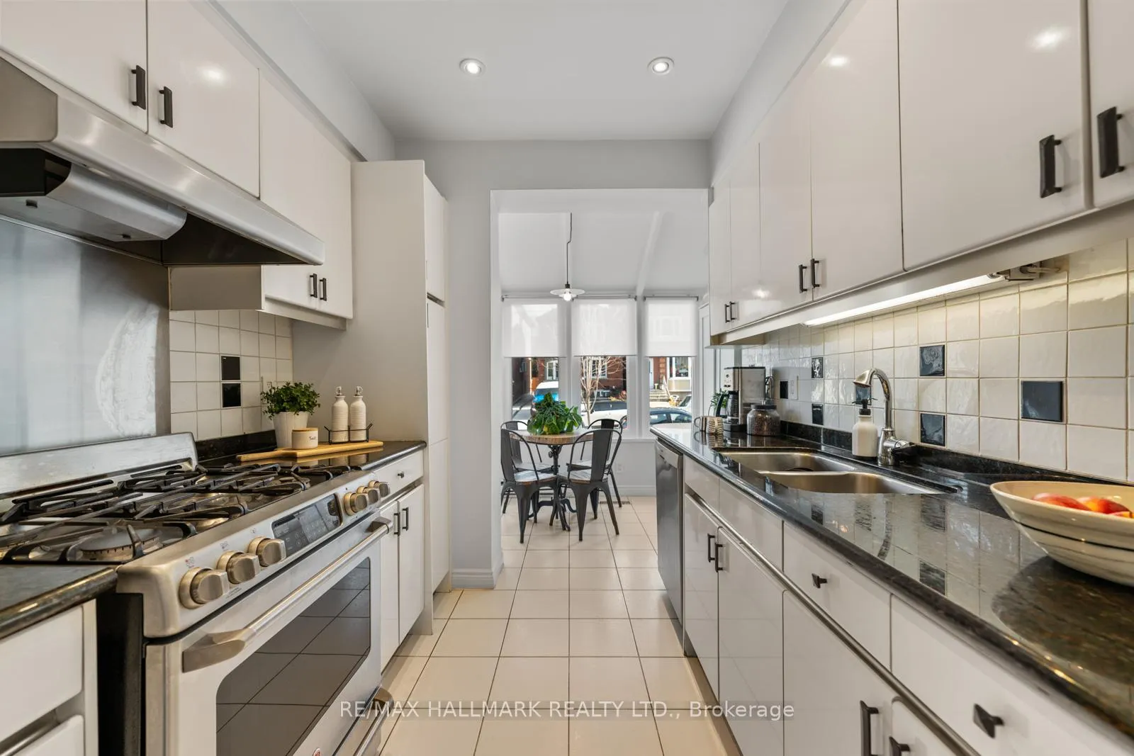 Photo 8 of 146 Roslin Avenue, Toronto, Lawrence Park North — HOMEH