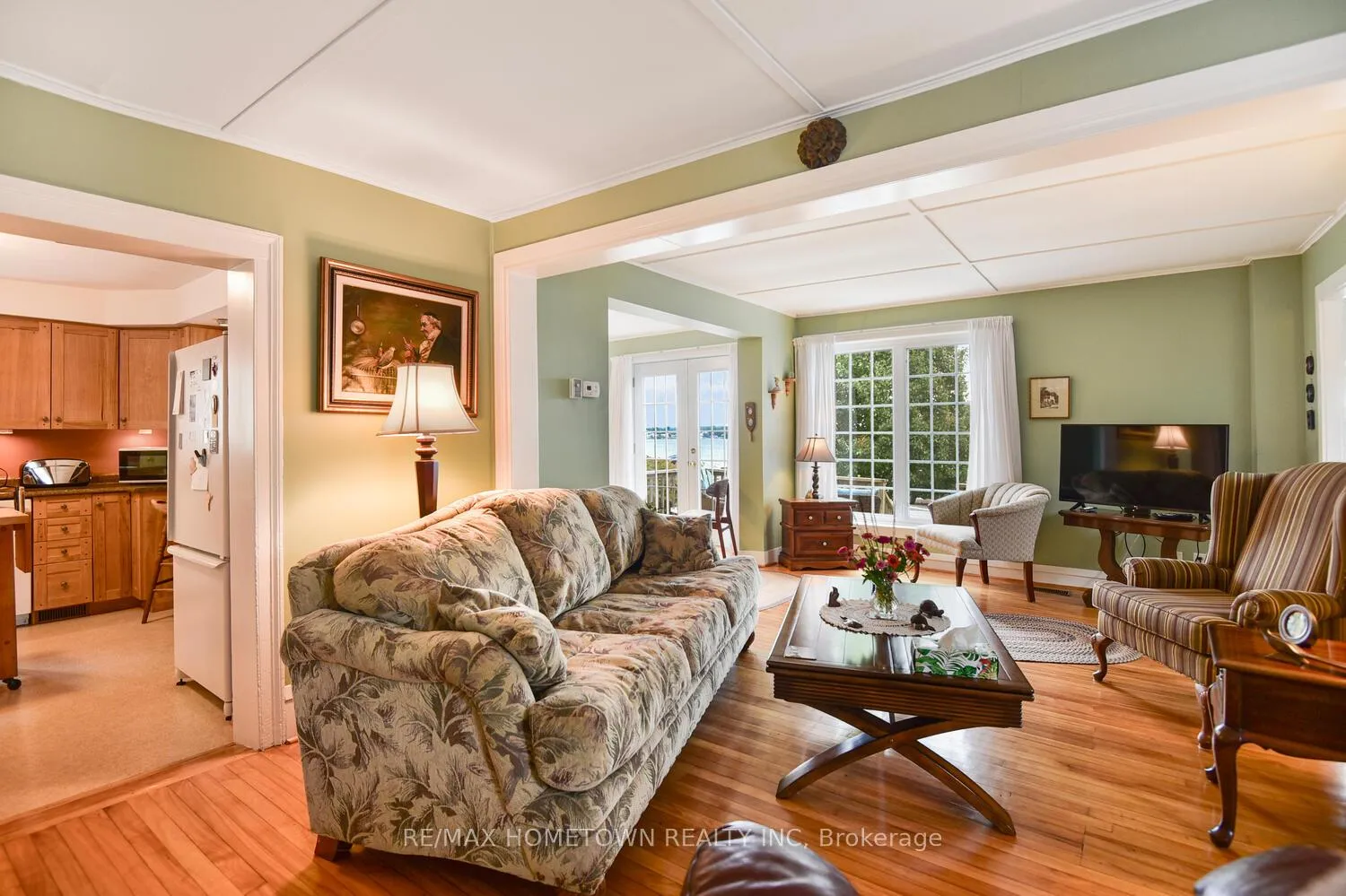 Photo 21 of 92 Water Street E, Brockville — HOMEH