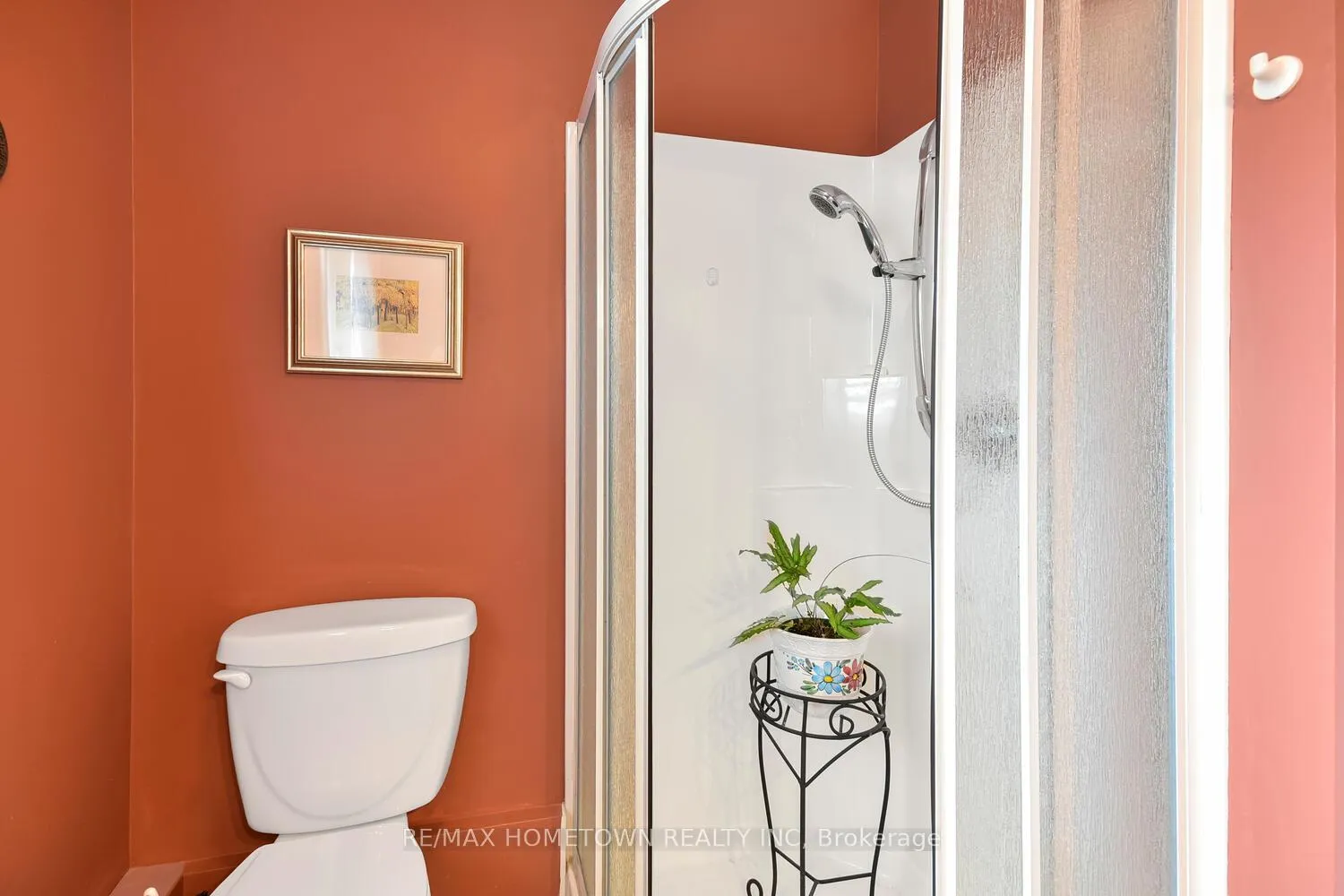 Photo 29 of 92 Water Street E, Brockville — HOMEH