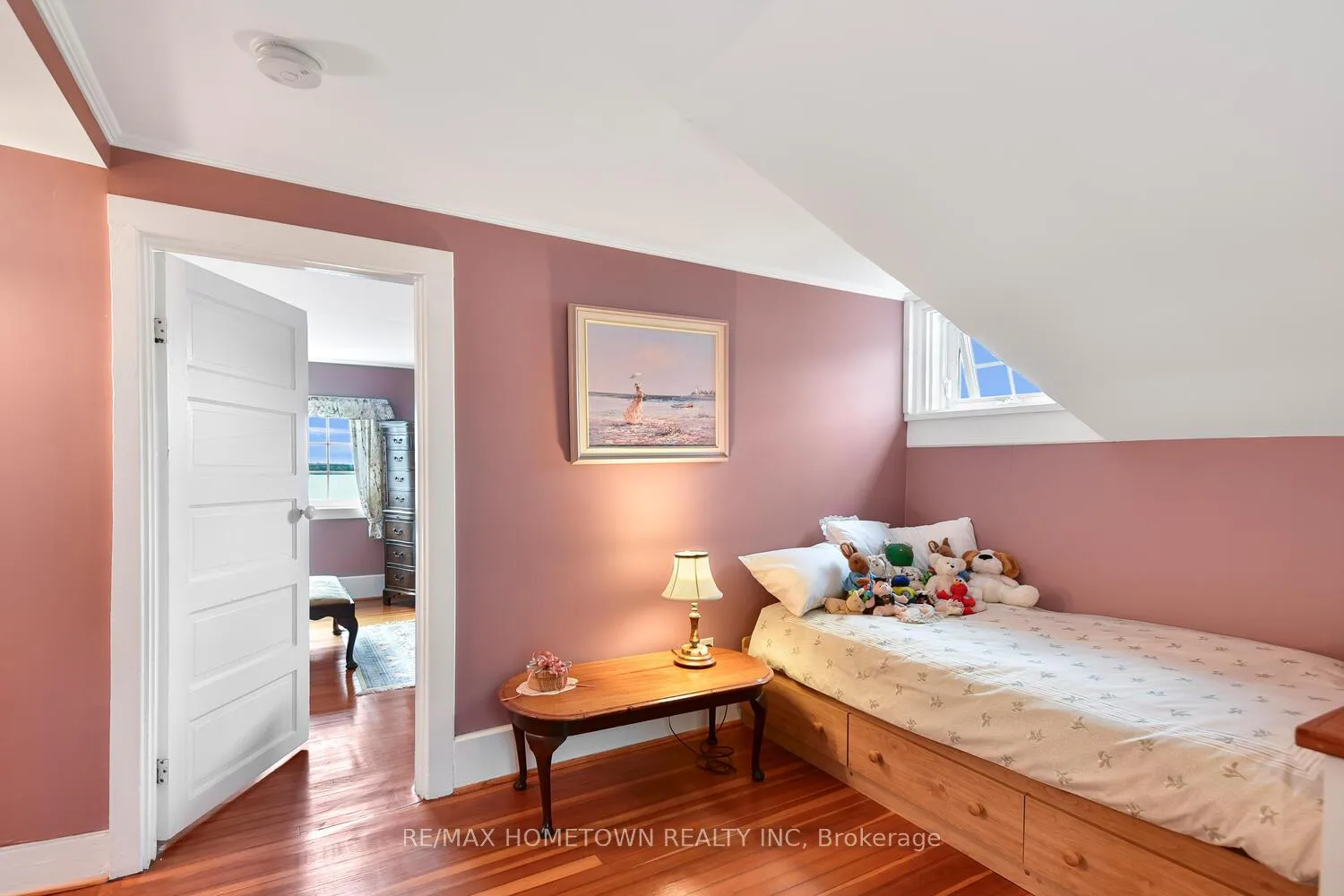Photo 31 of 92 Water Street E, Brockville — HOMEH