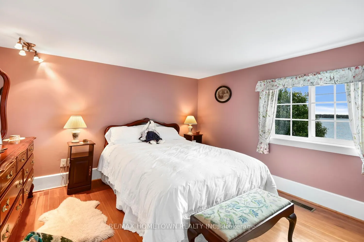 Photo 32 of 92 Water Street E, Brockville — HOMEH