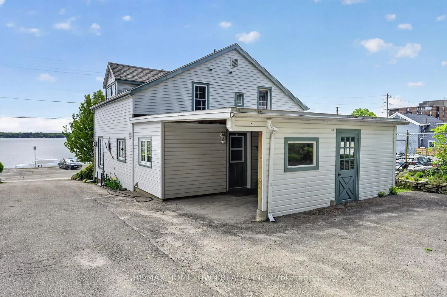 Photo 40 of 92 Water Street E, Brockville — HOMEH