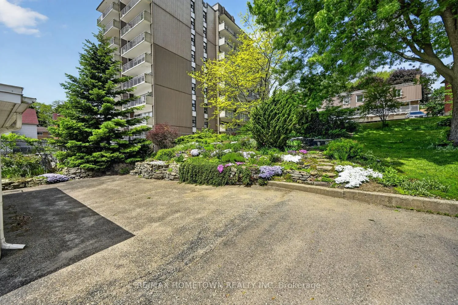 Photo 46 of 92 Water Street E, Brockville — HOMEH