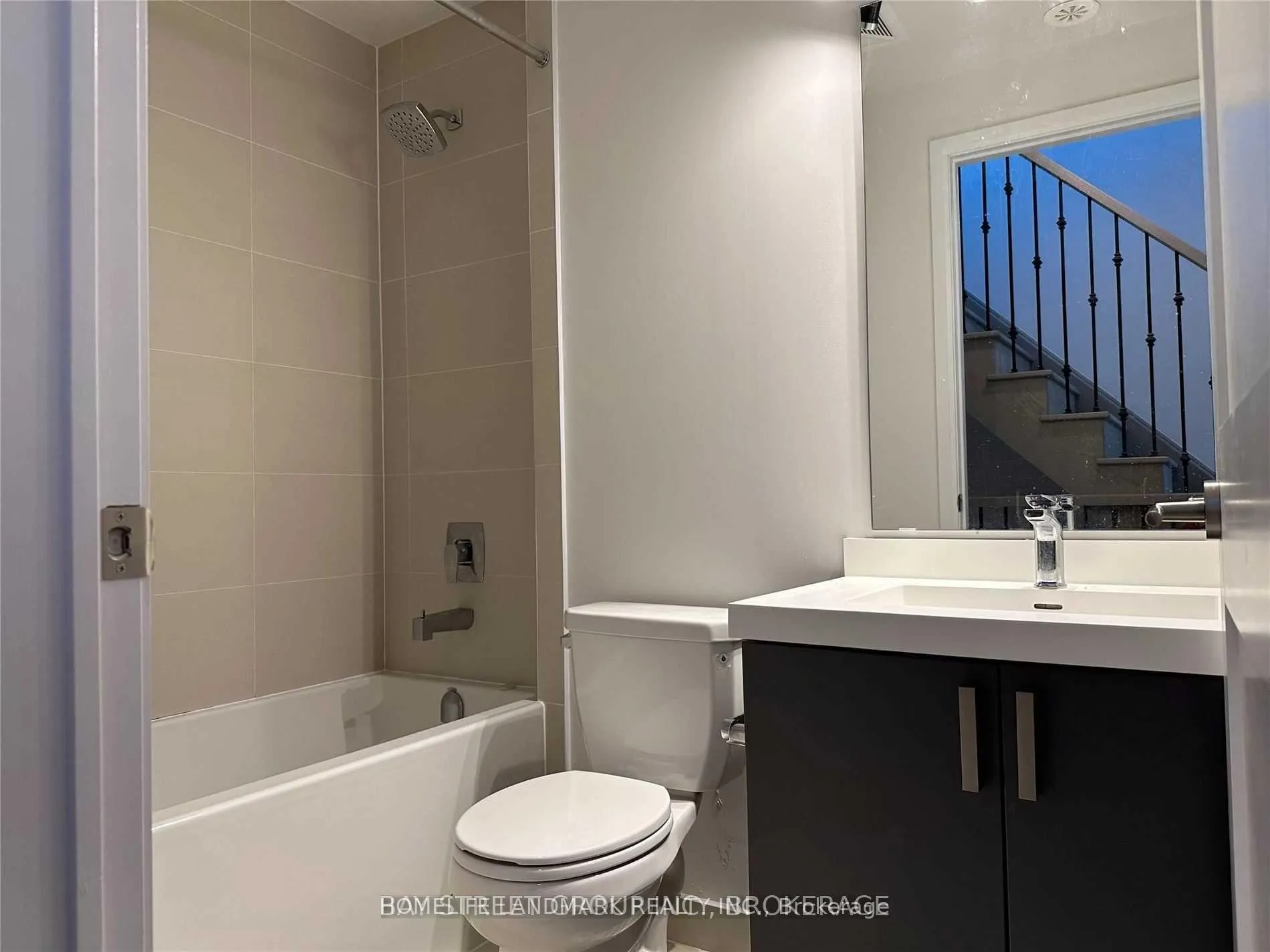 Photo 8 of Unit Th36, 1050 Portage Parkway, Vaughan, Concord — HOMEH