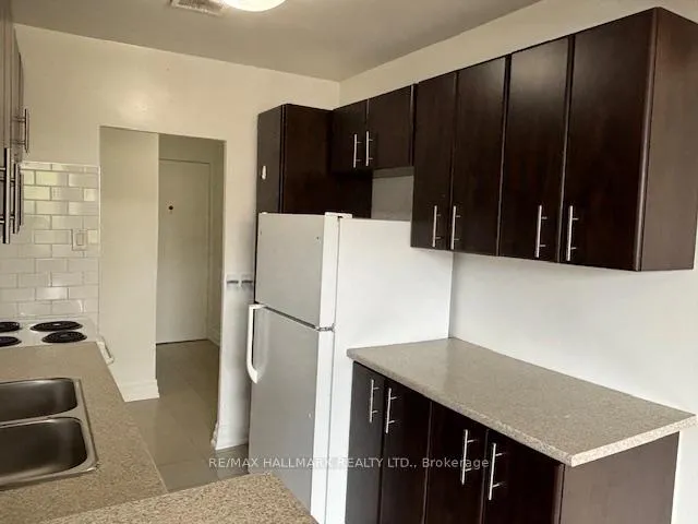 Photo 6 of Unit 114, 2 Newholm Road, Etobicoke, Stonegate-Queensway — HOMEH