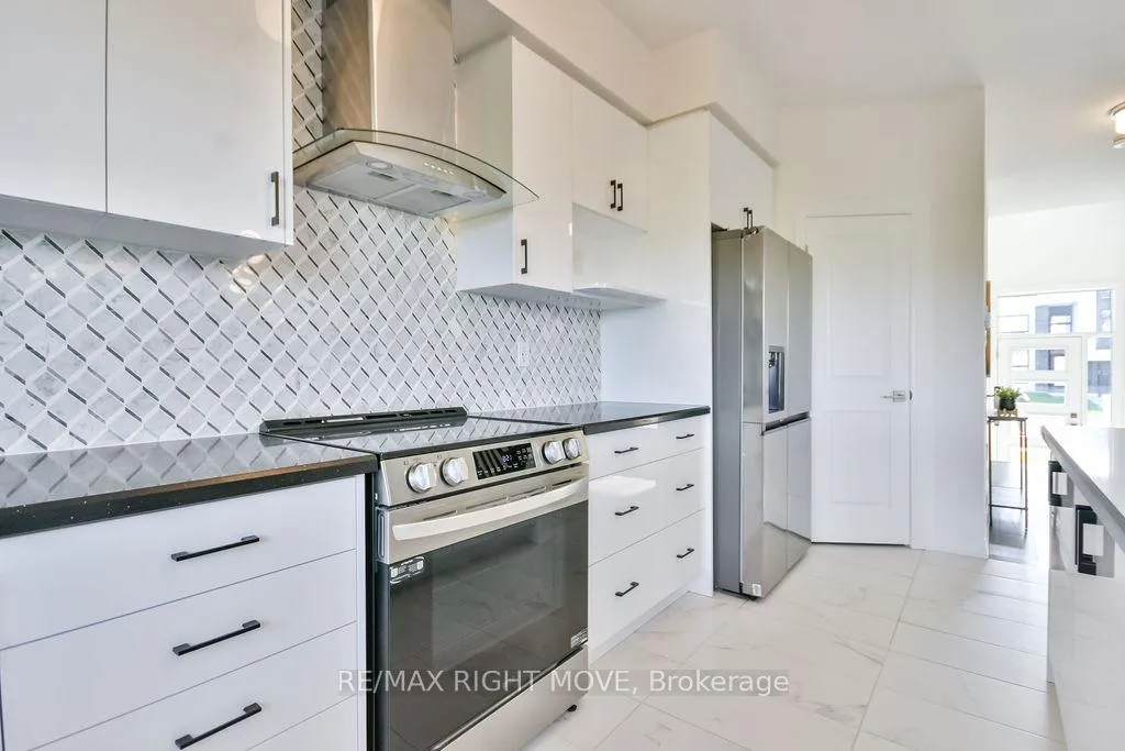 Photo 12 of 3721 Quayside Drive, Severn, West Shore — HOMEH
