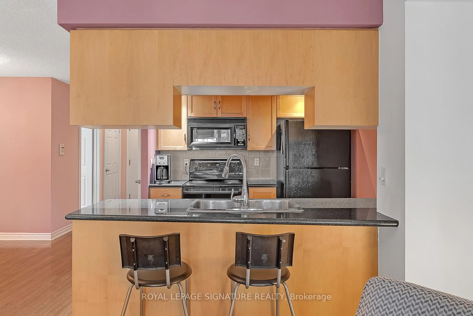 Photo 5 of Unit 710, 270 Wellington Street W, Toronto, Waterfront Communities — HOMEH