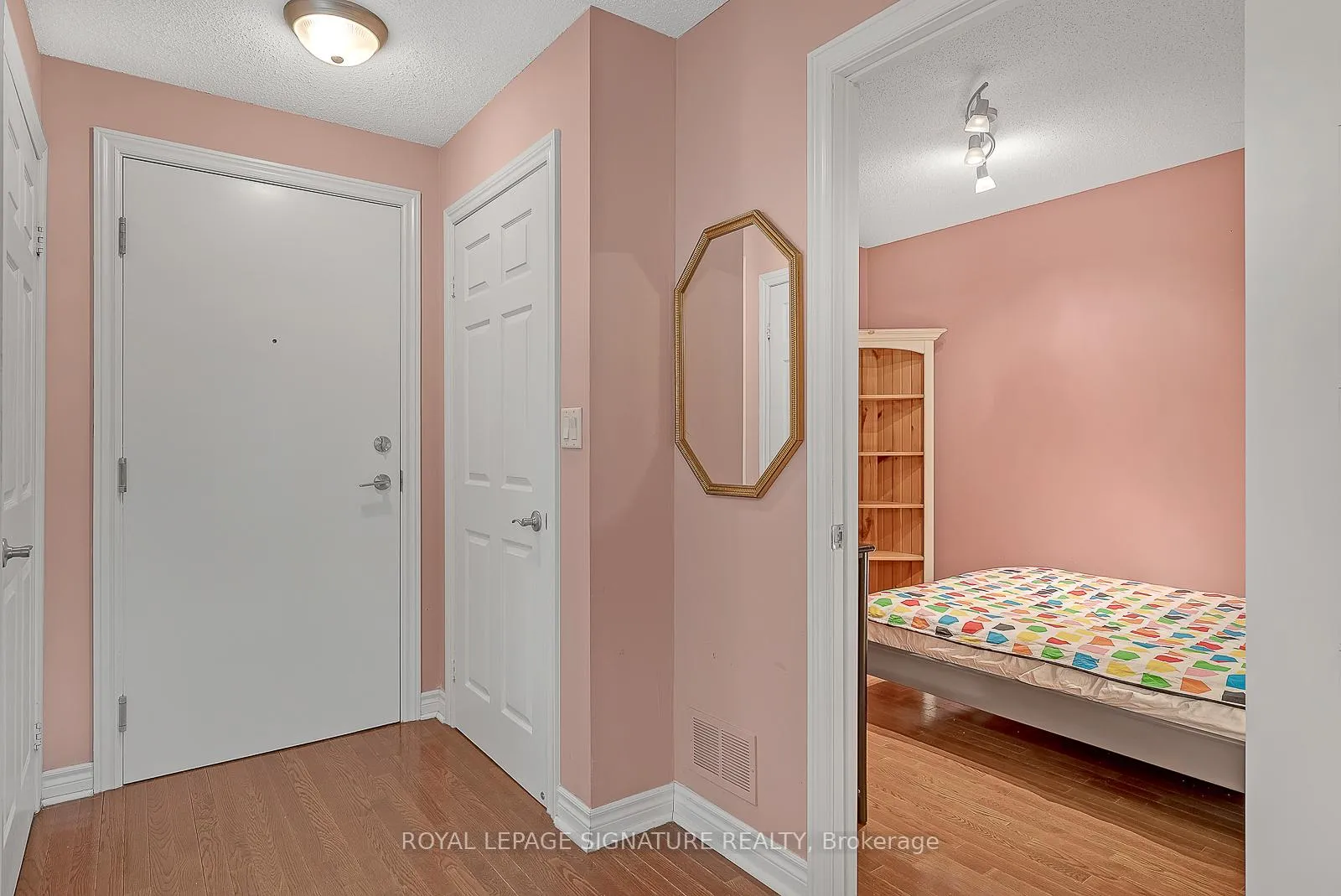 Photo 24 of Unit 710, 270 Wellington Street W, Toronto, Waterfront Communities — HOMEH