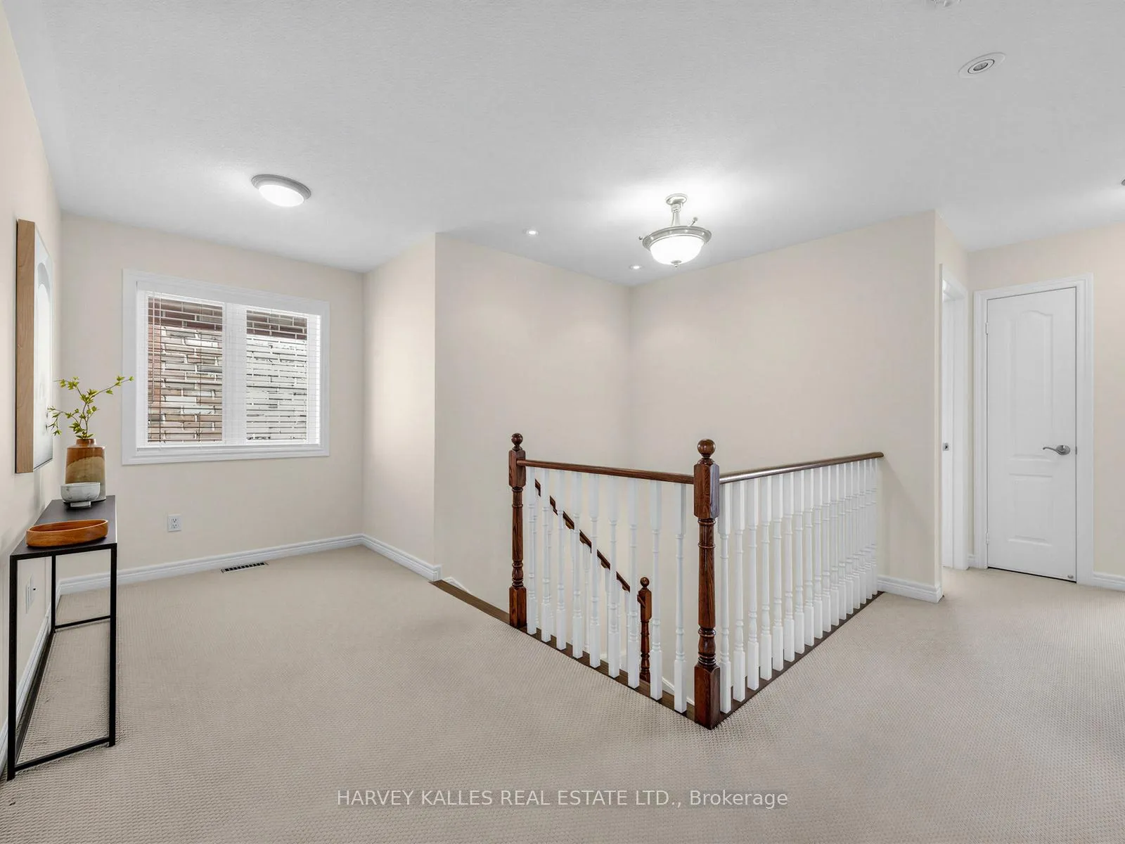 Photo 14 of 1636 Glenbourne Drive, Oshawa, Pinecrest — HOMEH