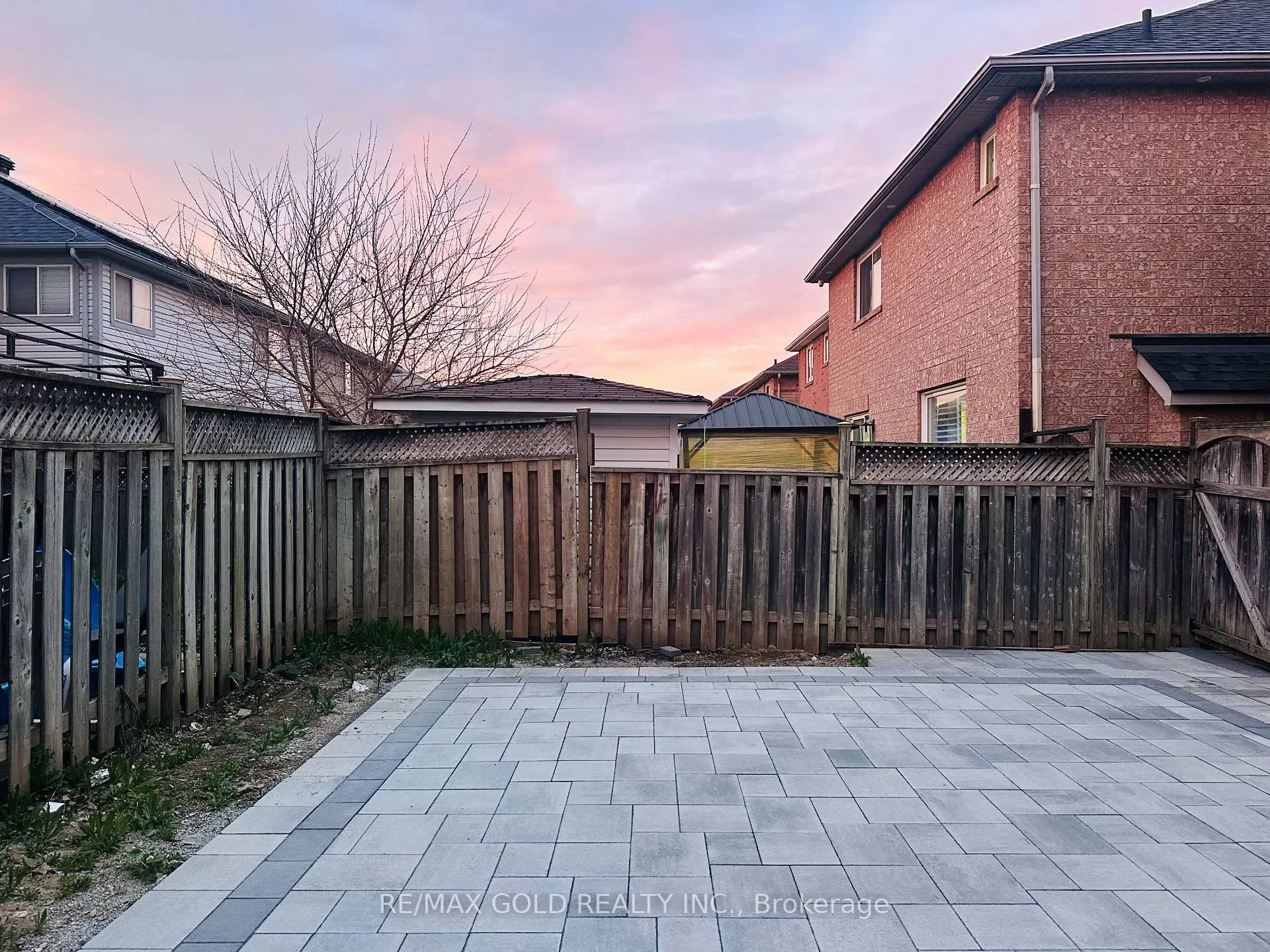 Photo 10 of 55 Linderwood Drive, Brampton, Fletcher's Meadow — HOMEH