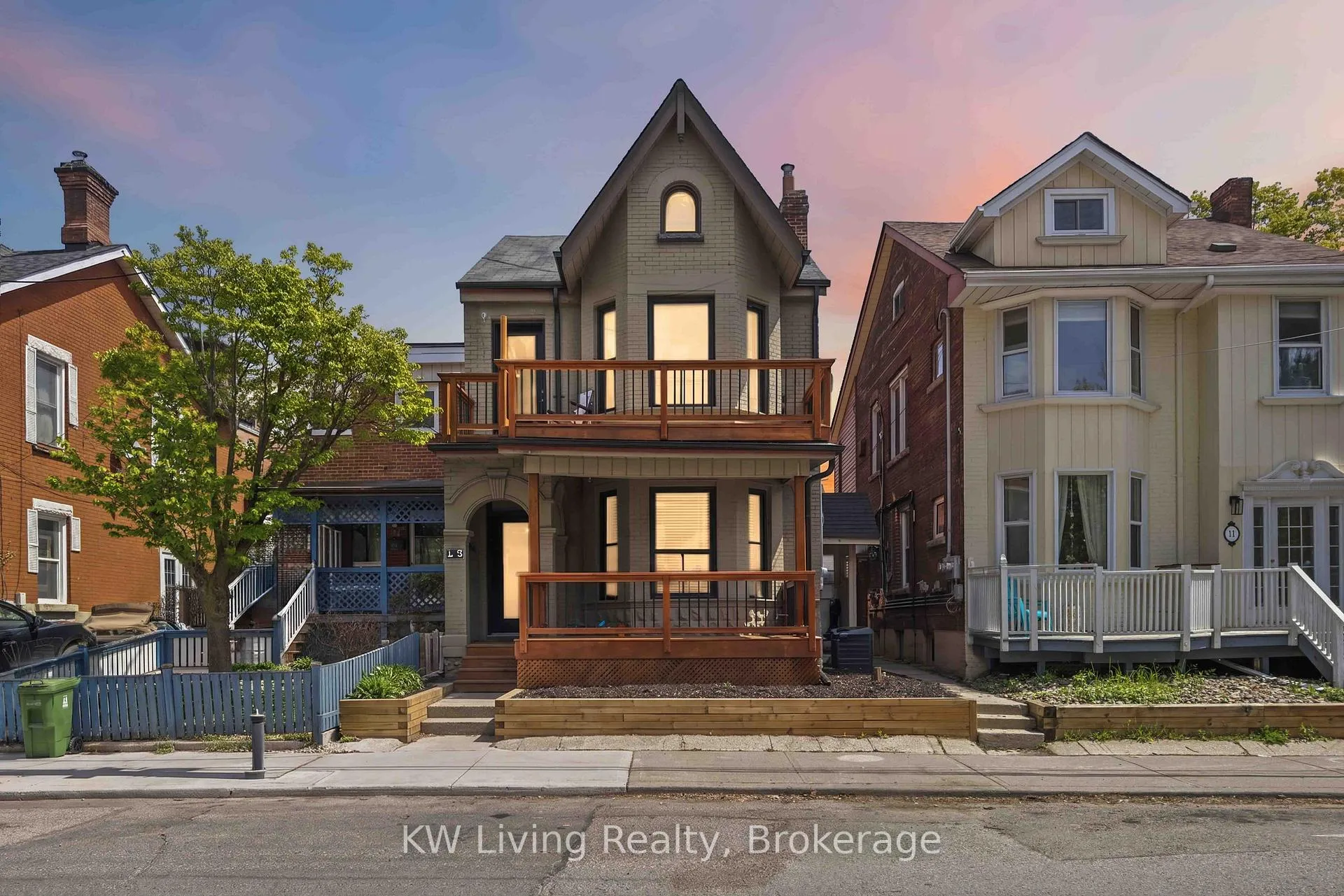 Front of 13 Gledhill Avenue