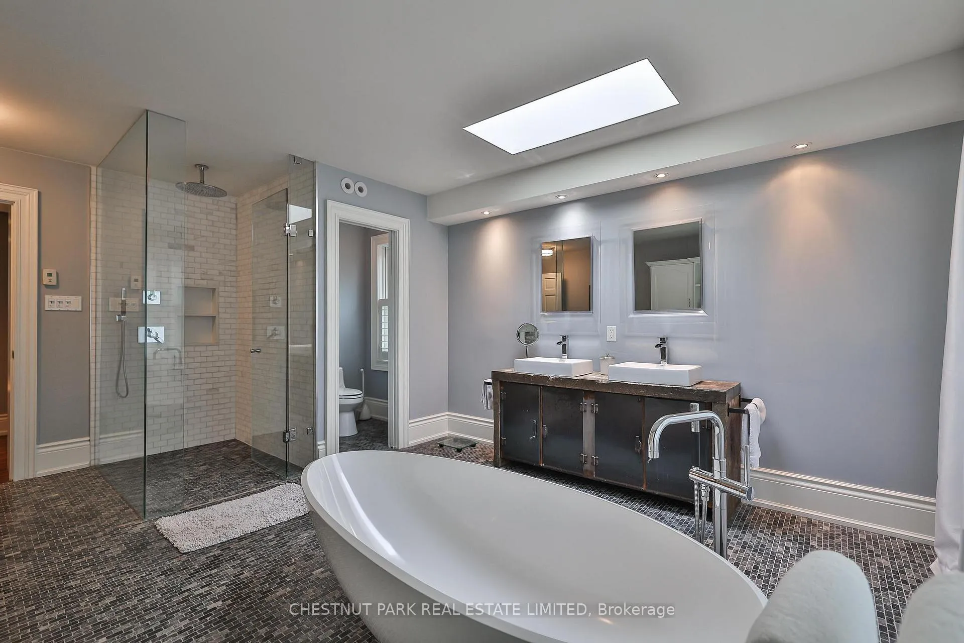 Photo 21 of 82 Bellevue Avenue, Toronto, Kensington-Chinatown — HOMEH