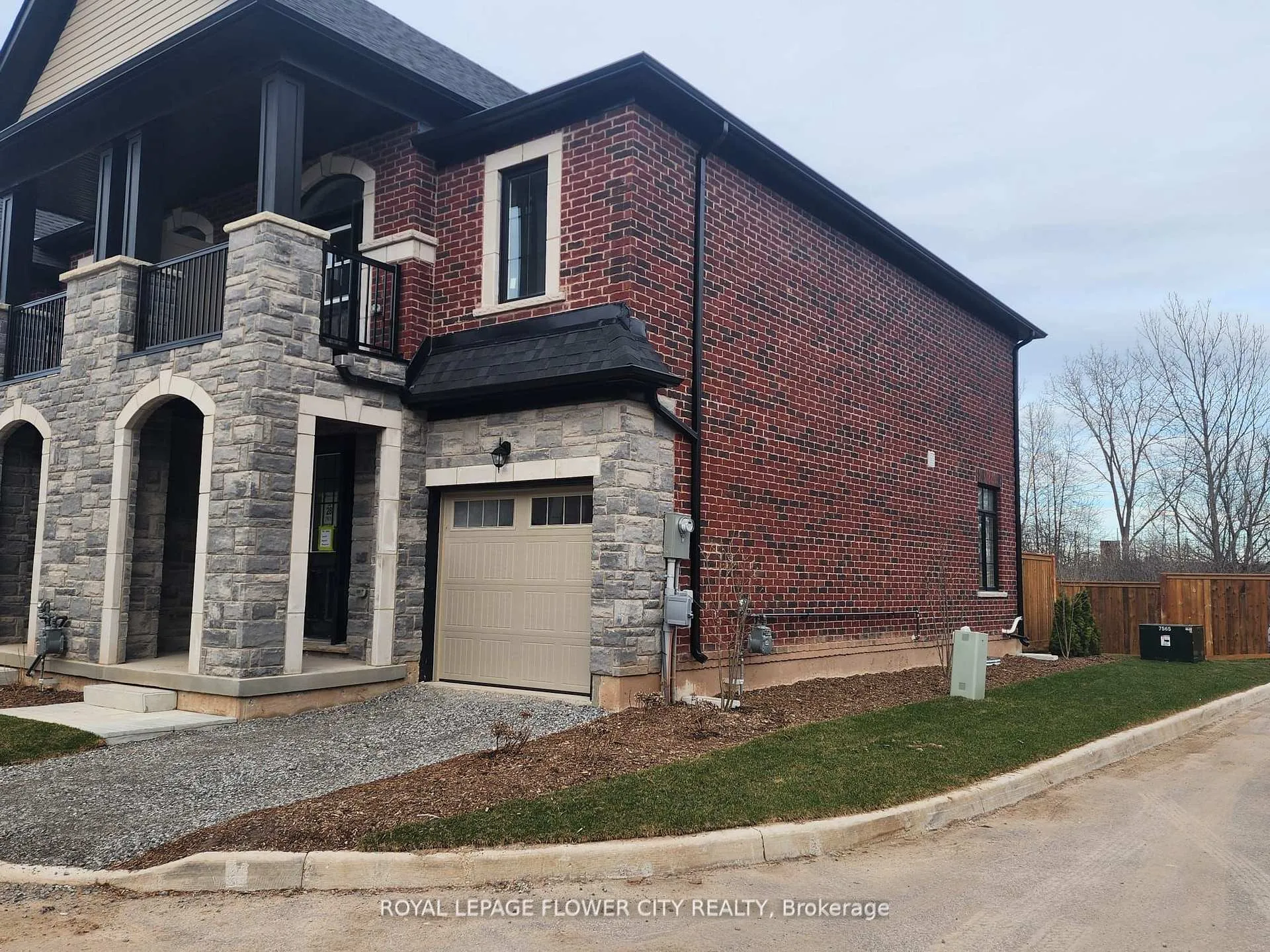 Photo 1 of 7432 Baycrest Common, Niagara Falls, Oldfield — HOMEH