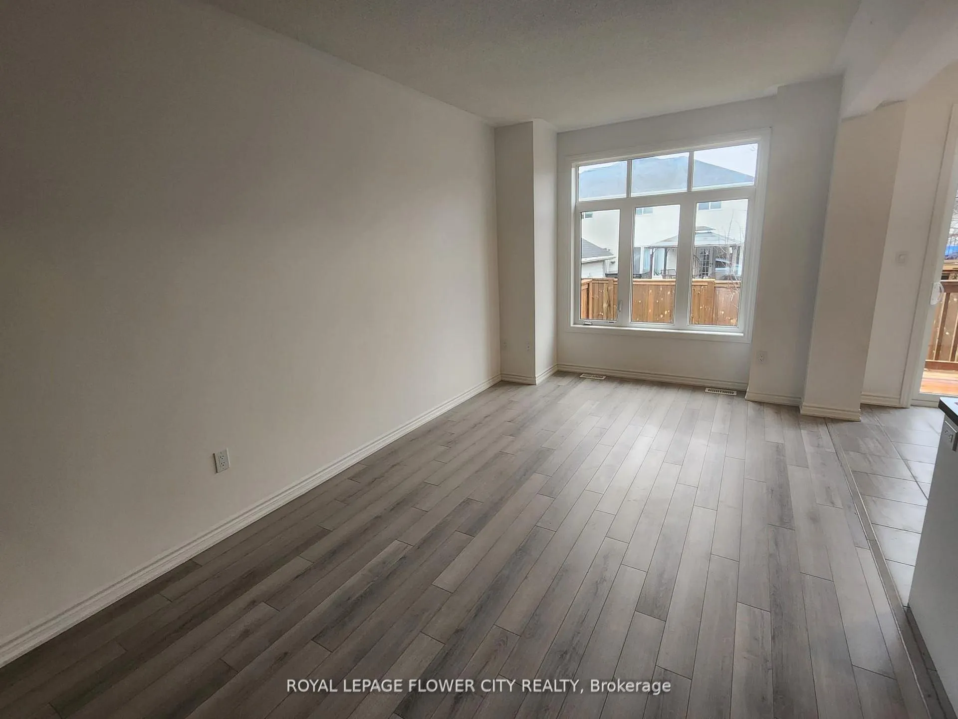 Photo 9 of 7432 Baycrest Common, Niagara Falls, Oldfield — HOMEH