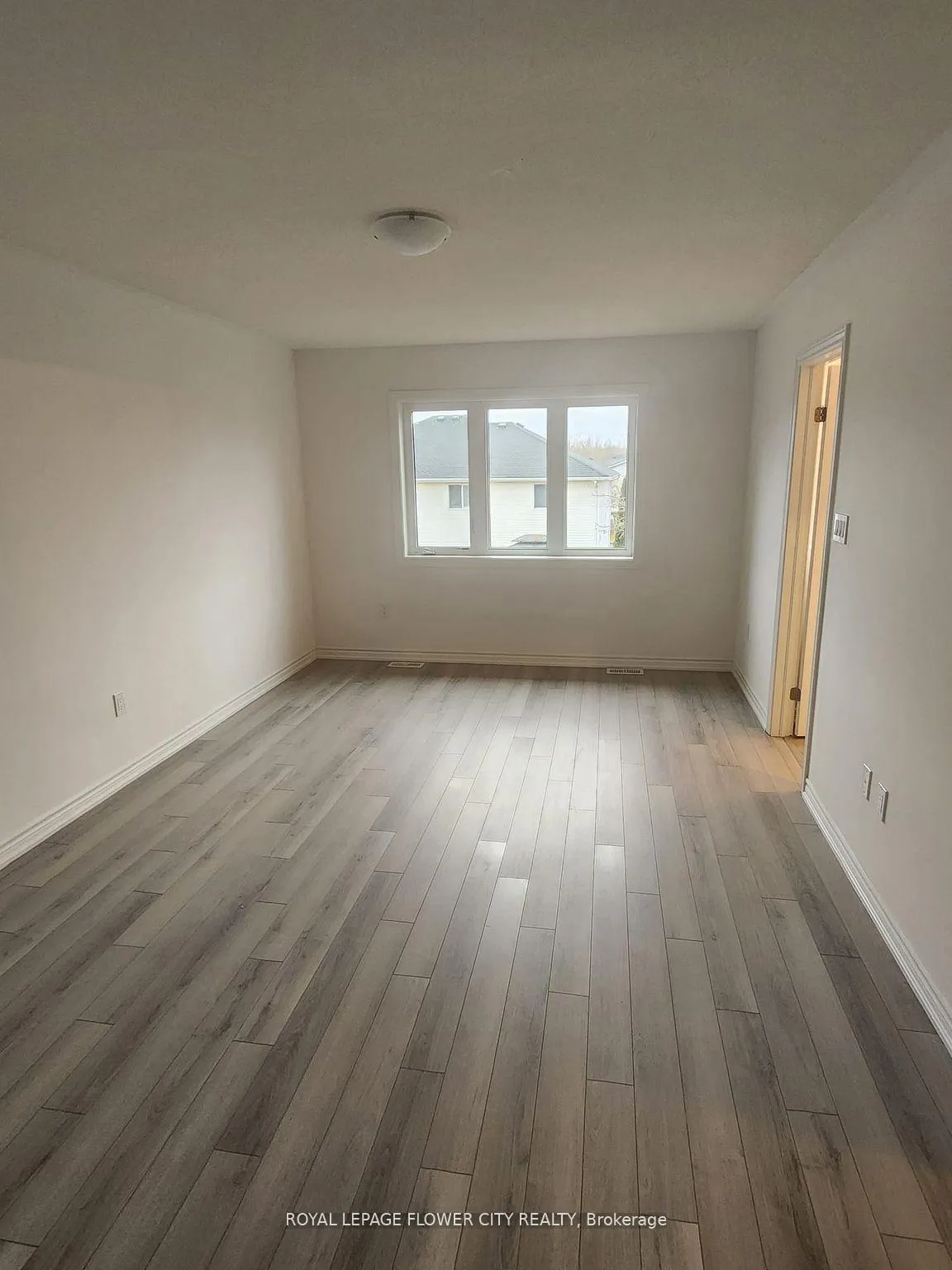 Photo 10 of 7432 Baycrest Common, Niagara Falls, Oldfield — HOMEH