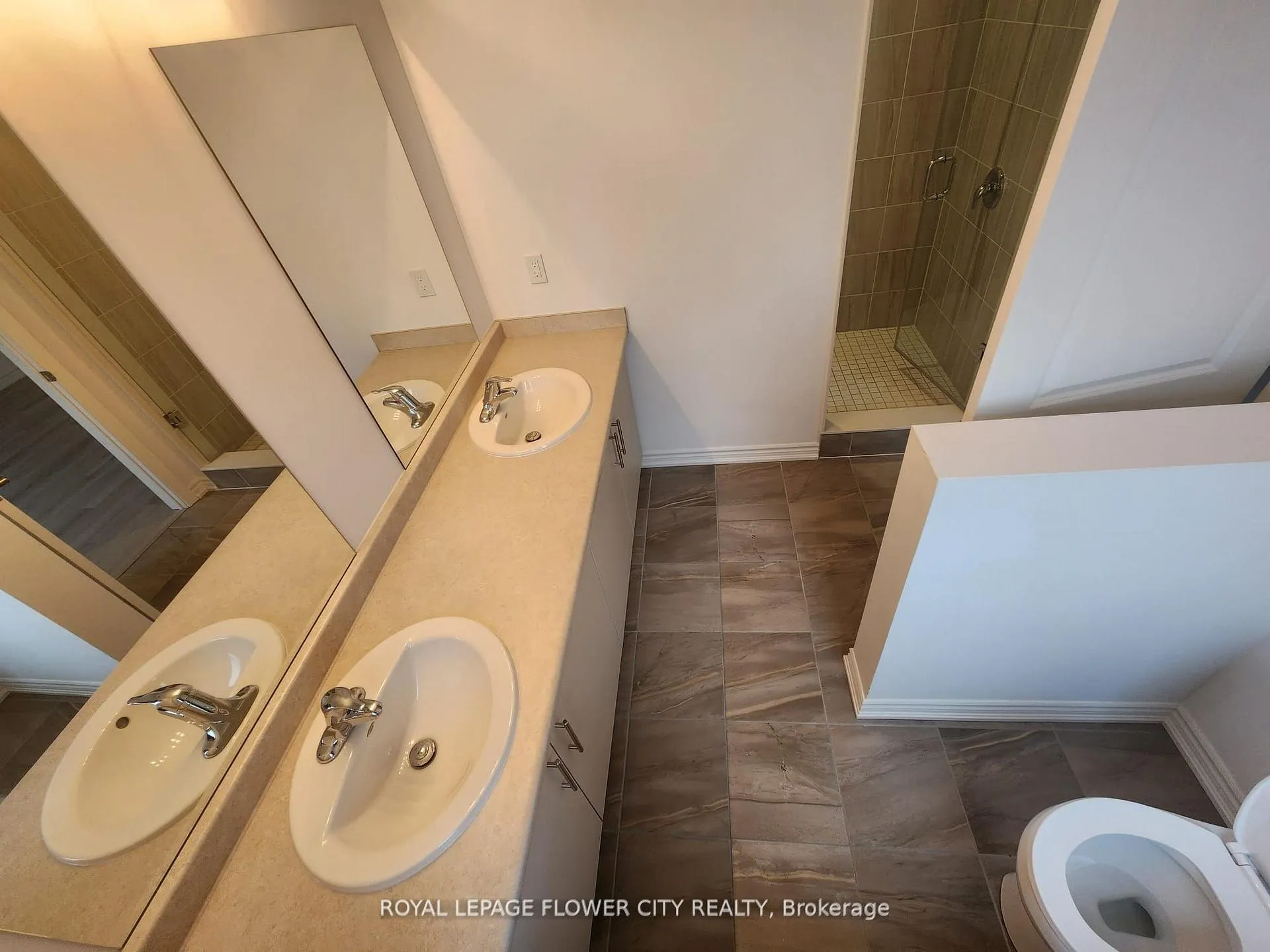 Photo 12 of 7432 Baycrest Common, Niagara Falls, Oldfield — HOMEH