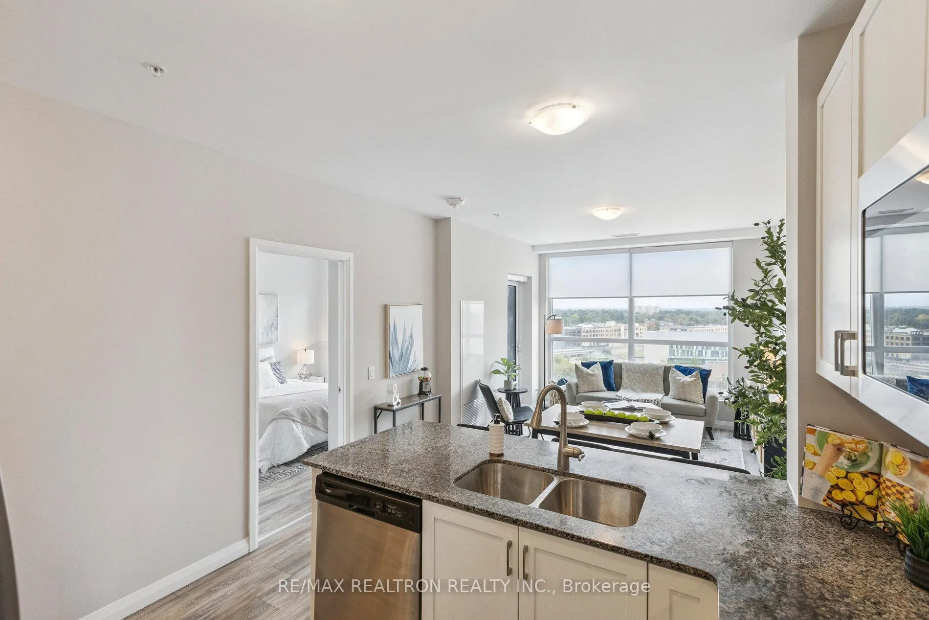 Photo 16 of Unit 1310, 104 Garment Street, Kitchener — HOMEH