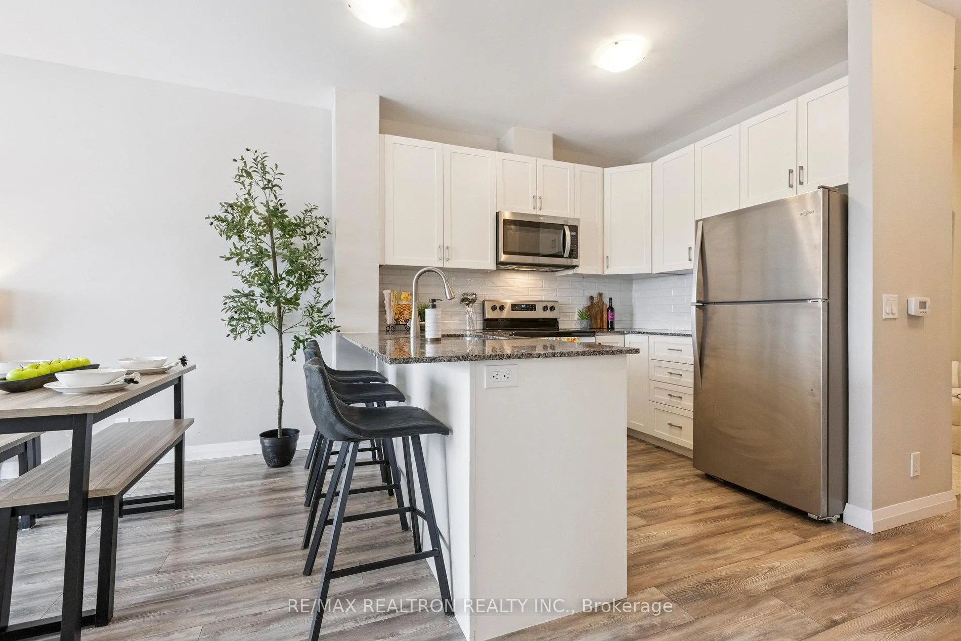 Photo 18 of Unit 1310, 104 Garment Street, Kitchener — HOMEH