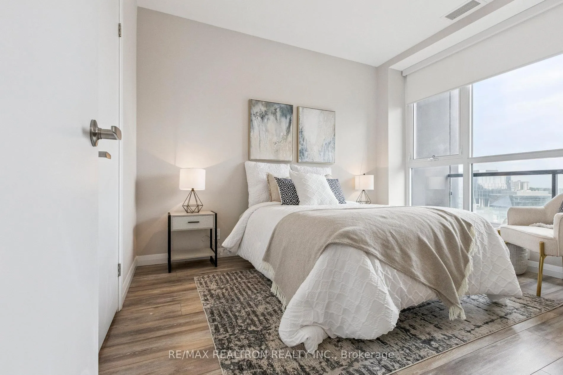 Photo 23 of Unit 1310, 104 Garment Street, Kitchener — HOMEH