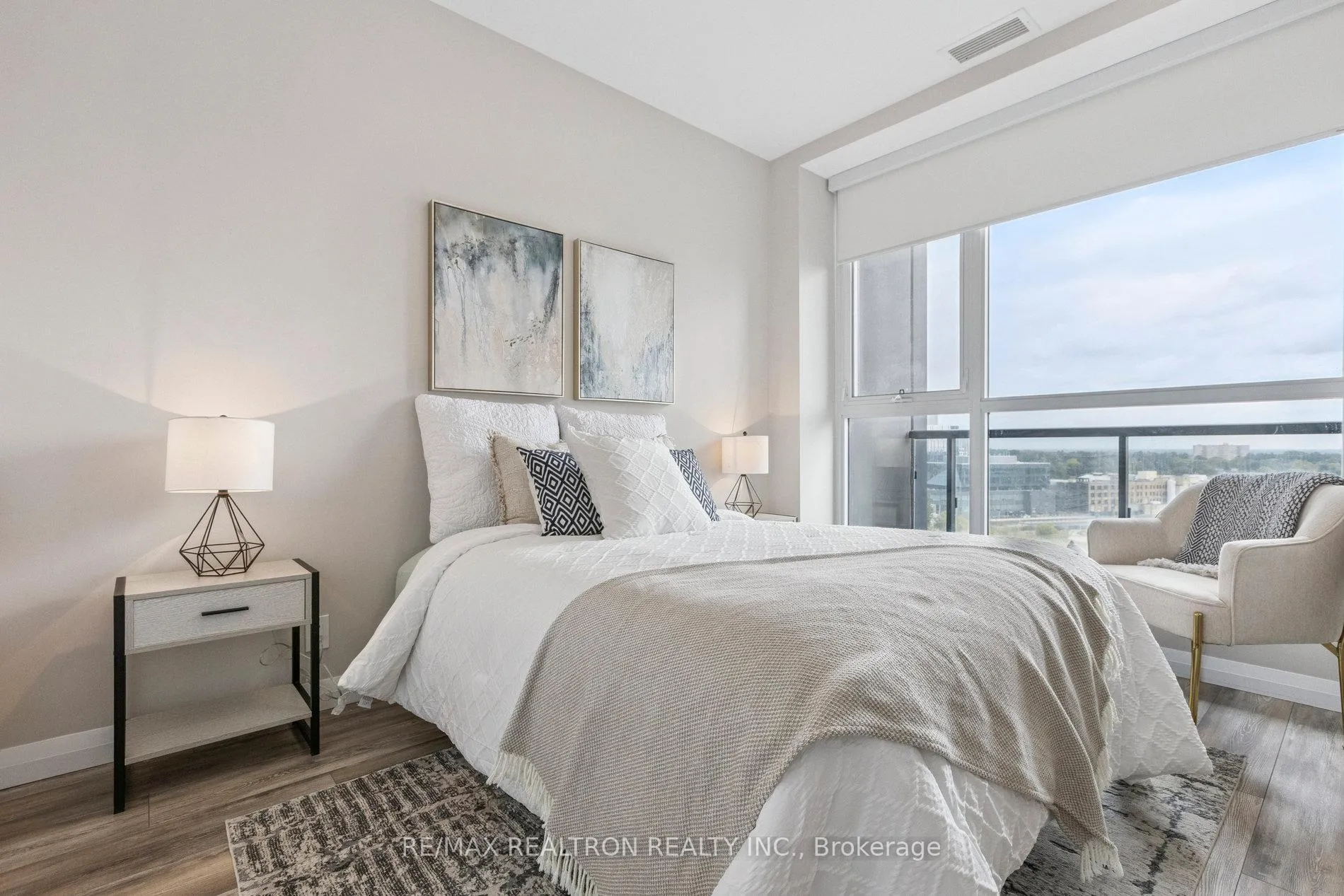 Photo 24 of Unit 1310, 104 Garment Street, Kitchener — HOMEH